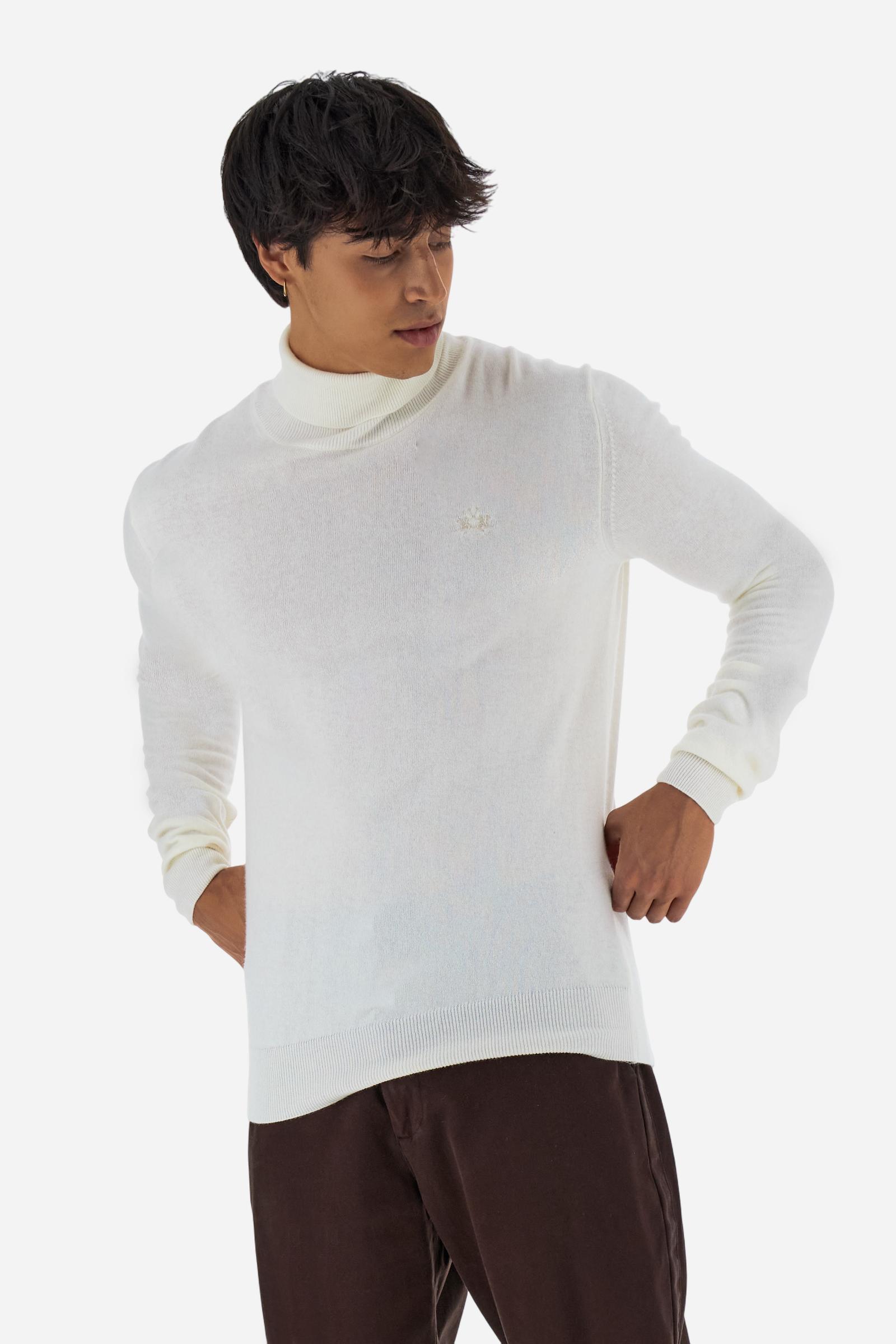Men's long-sleeved solid colour jumper. This high-neck model is made in a soft-touch wool blend. The neck and cuffs are made in tone-on-tone ribbing. The logo is embroidered on the left of the chest in tone-on-tone thread. Regular fit. The model is wearing a size L - Off White