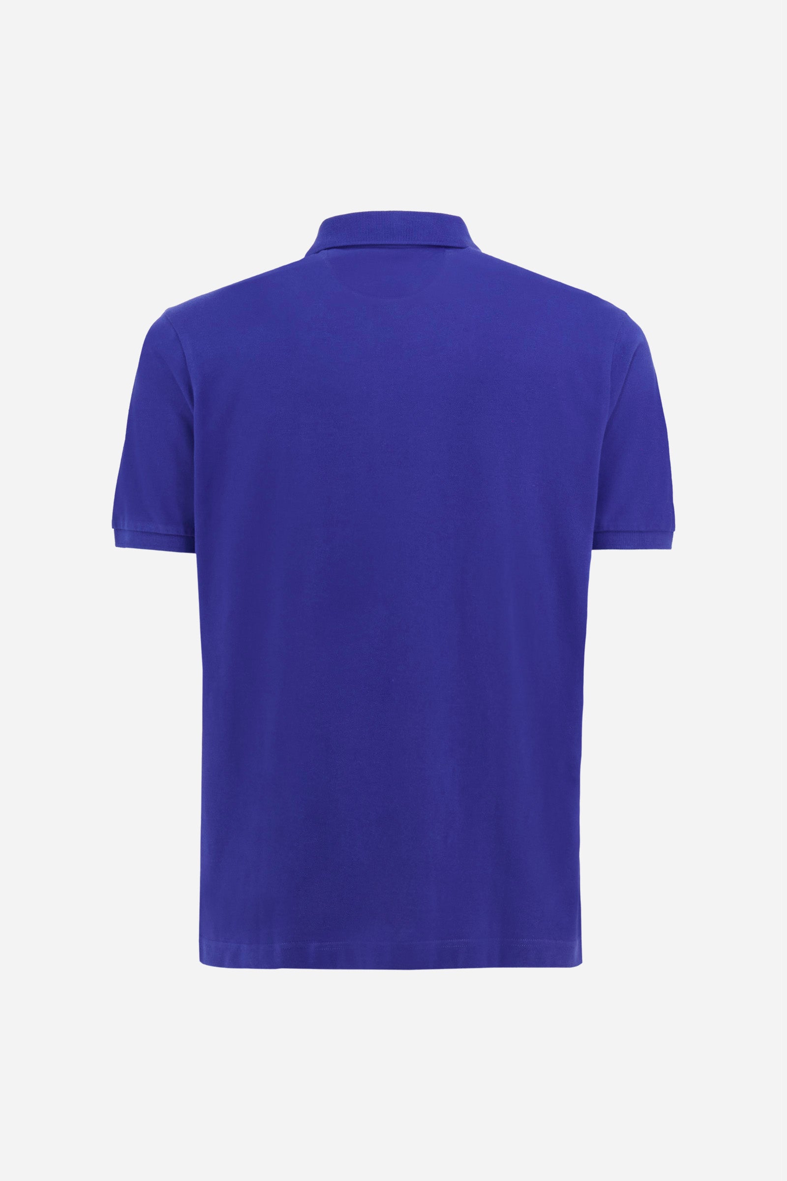 Men's plain-coloured, short-sleeved, regular-fit cotton polo shirt. Contrasting La Martina logo sewn onto the chest. This versatile garment goes perfectly with a pair of jeans from the collection. - Clematis Blue