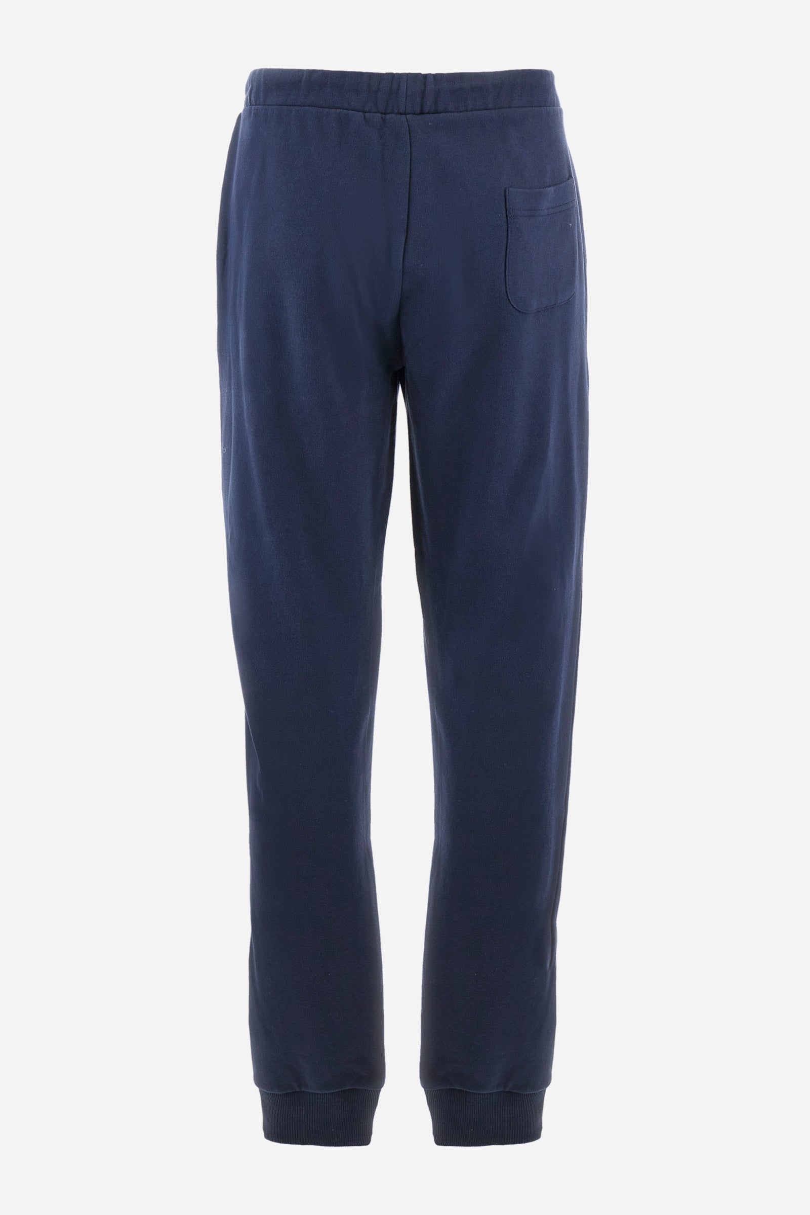 Men's jogging trousers with a logo print on the pocket in a regular fit. Features a drawstring waist, side pockets and back pocket. Made of 100% cotton with a regular fit, a must-have item in your wardrobe for the gym or leisure time. Very easy to combine with a sweatshirt or T-shirt. The model is 187 cm tall and wears a size L. - Navy