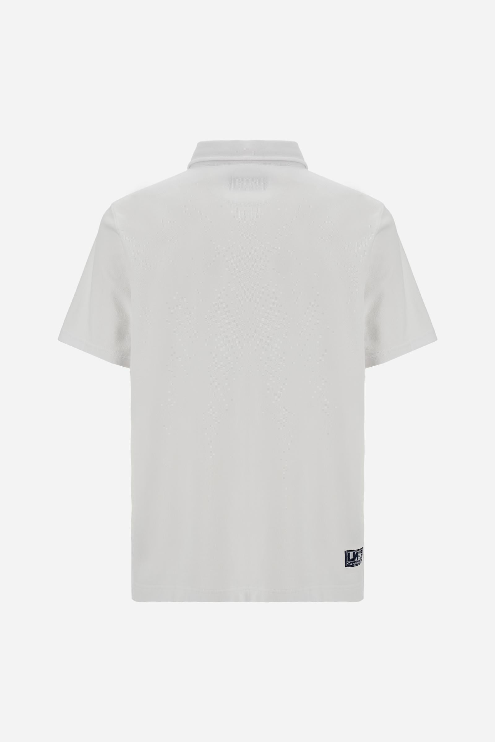 Men’s short-sleeve cotton jersey polo. Contemporary fit with a modern cut, featuring a piqué collar, coloured stripes and embroidered details inspired by the official Italian national team uniforms. - Optic White