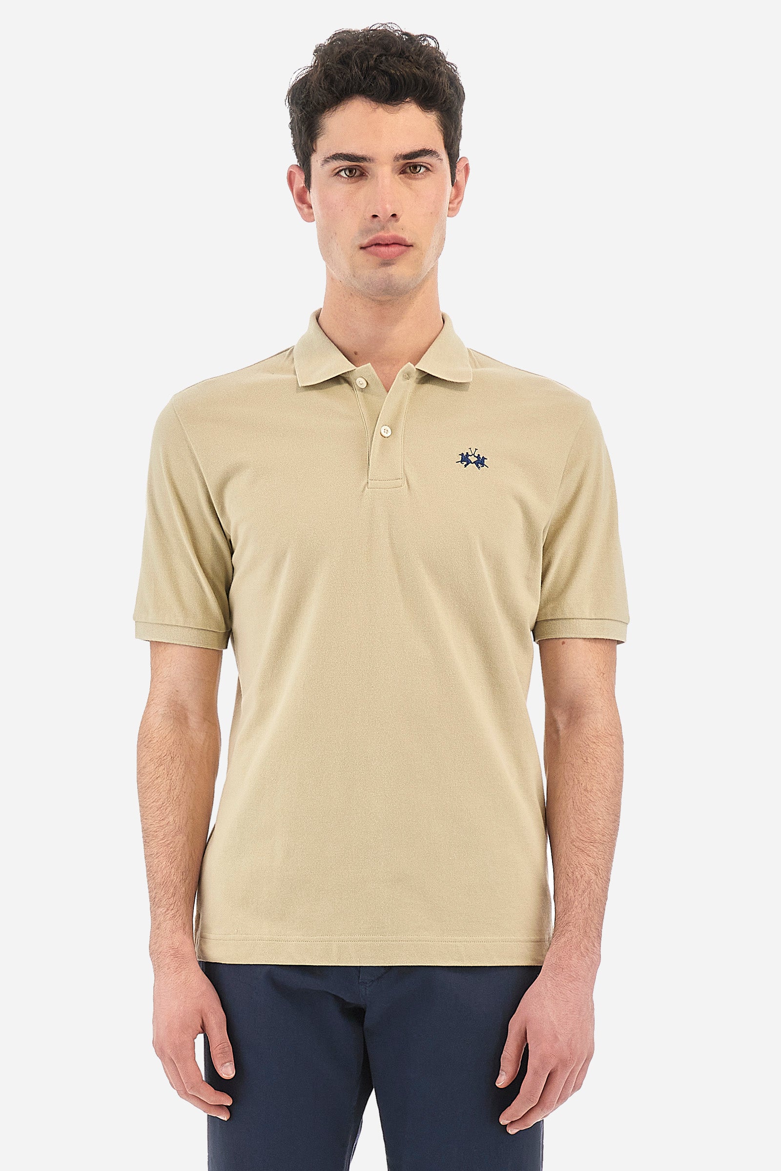 Men's plain-coloured, short-sleeved, regular-fit cotton polo shirt. Contrasting La Martina logo sewn onto the chest. This versatile garment goes perfectly with a pair of jeans from the collection. - Tidal Foam