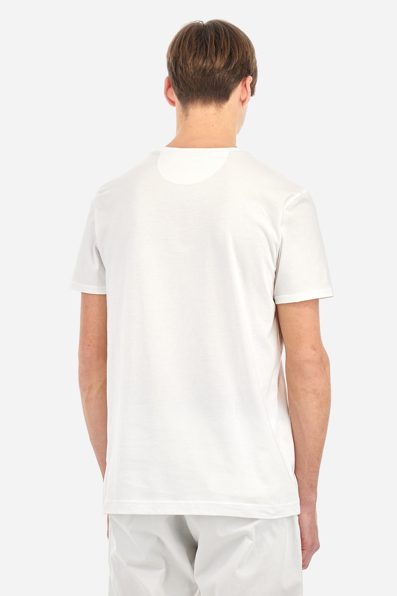 Men's plain short-sleeved T-shirt, made from 100% cotton. Large logo embroidered on the front. Regular fit. The model is wearing a size L. - Optic White