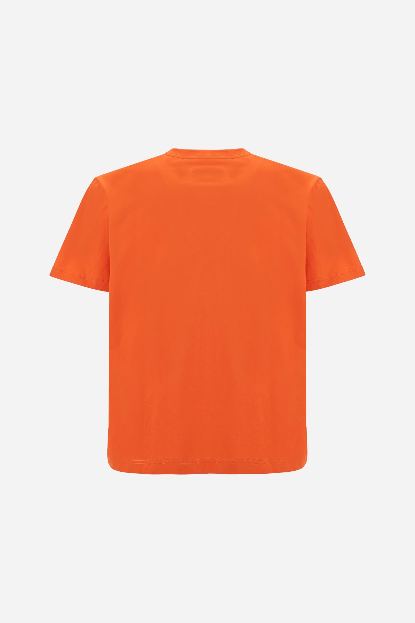 T-shirt in heavy cotton jersey with a structured, boxy fit. Dropped shoulders and clean lines. Large contrasting 3D embroidered logo on the chest. - Flame