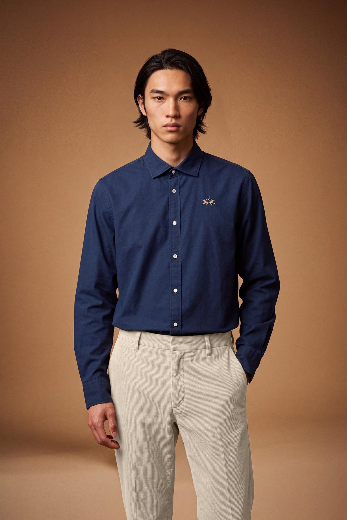 Men's long-sleeve 100% cotton poplin shirt with regular fit, French collar, custom buttons, single-button cuff, and Argentina Edition labels for a refined look. - Navy