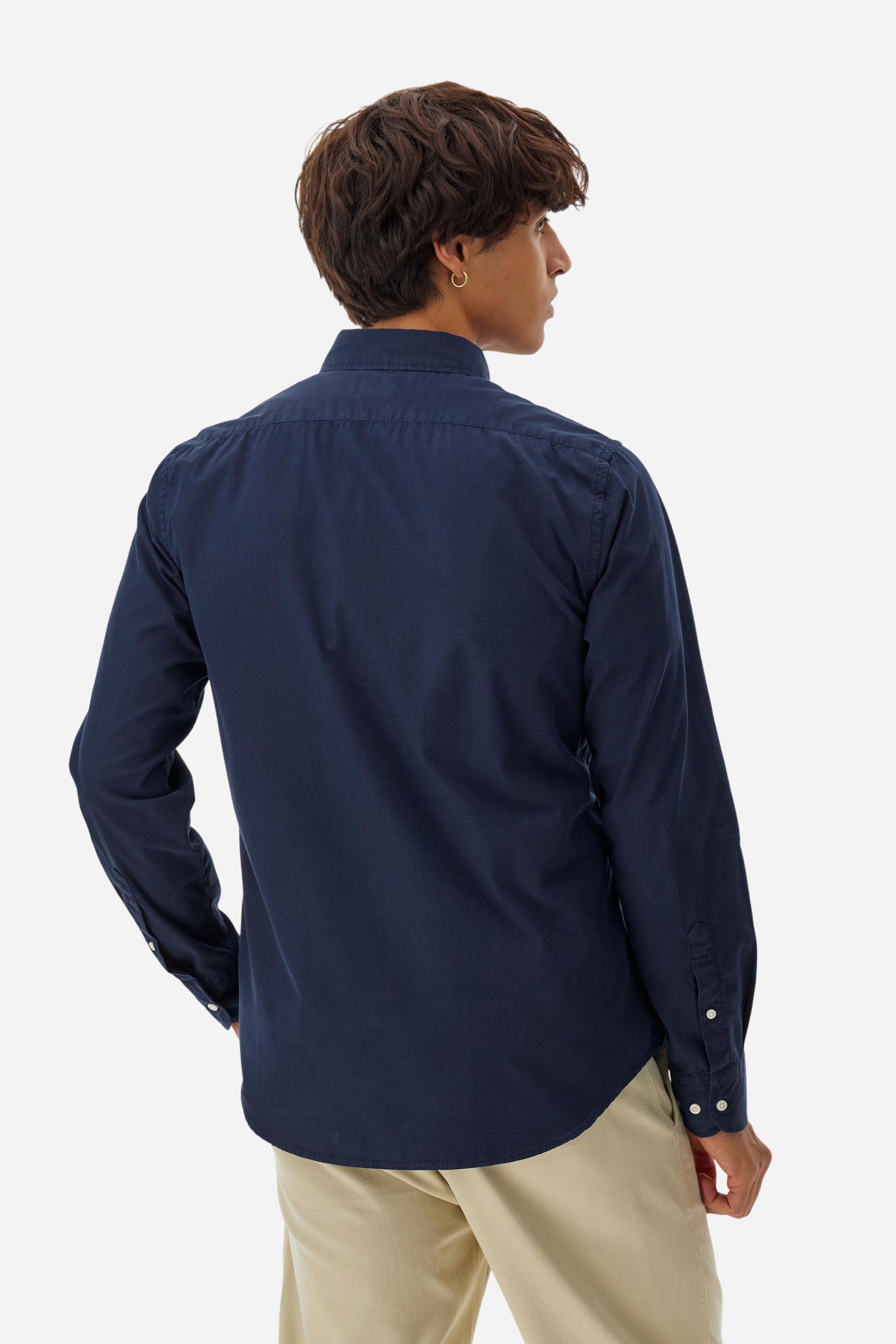 Men's long-sleeved shirt in cotton poplin. Slim fit with button-down collar. - Navy