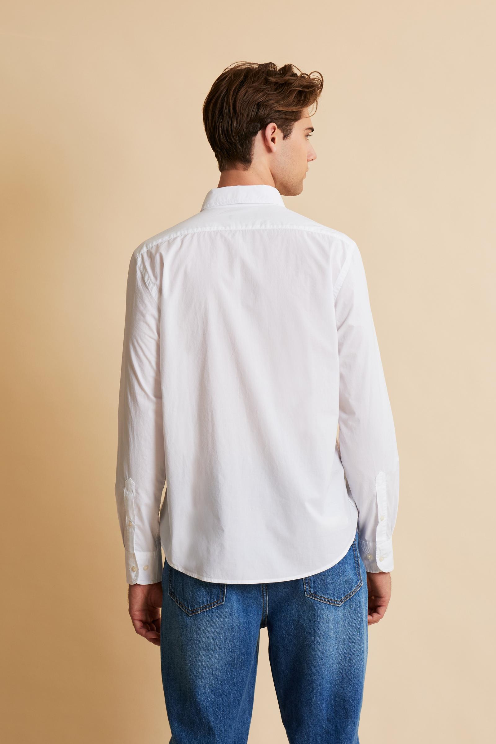 Men’s long-sleeve garment-dyed cotton poplin shirt. Regular fit with button-down collar and tricolor embroidered logo on the chest. - Optic White                                                                                                                                                                                                                                                                                                                                                                               
