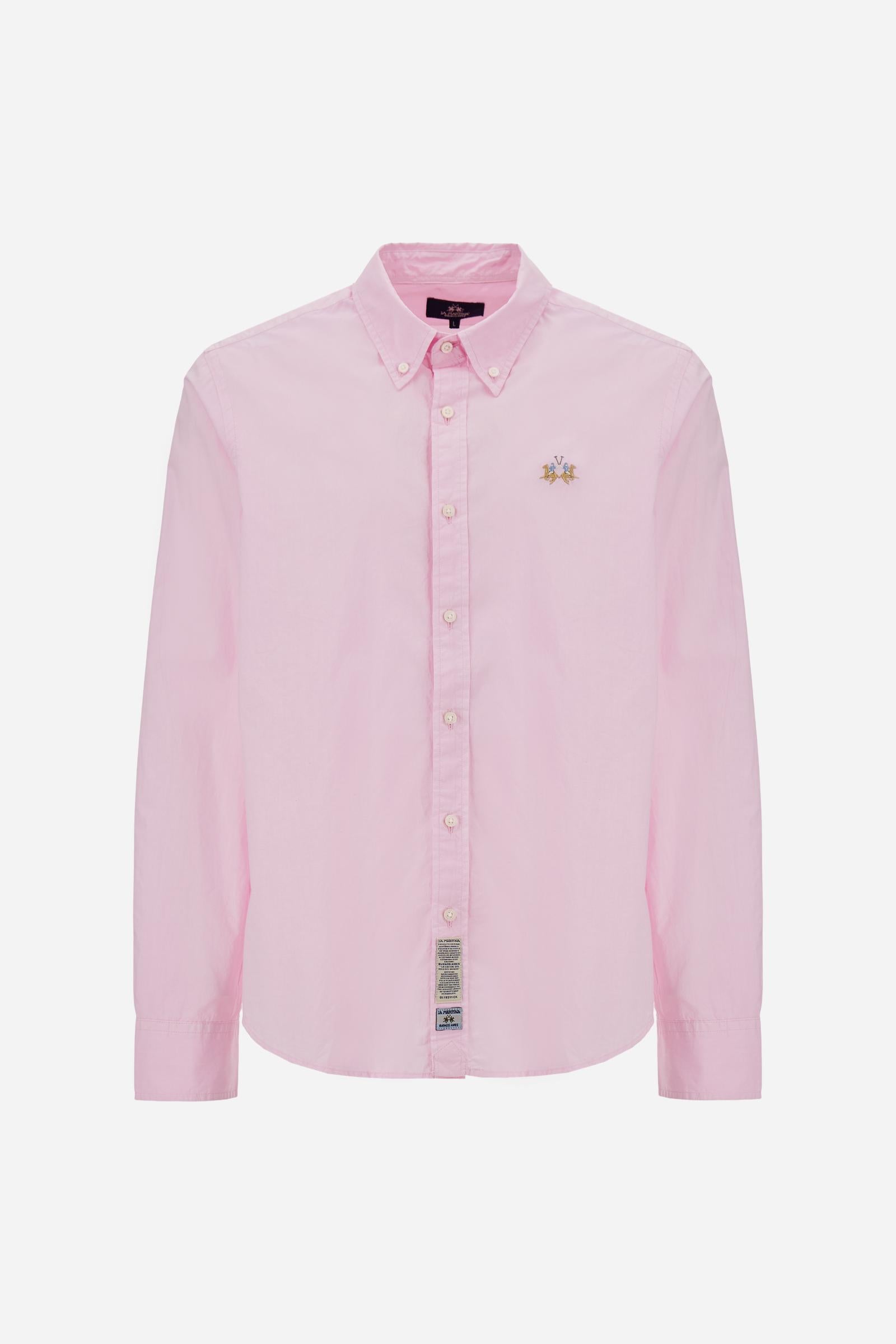 Men’s long-sleeve garment-dyed cotton poplin shirt. Regular fit with button-down collar and tricolor embroidered logo on the chest. - FairTale