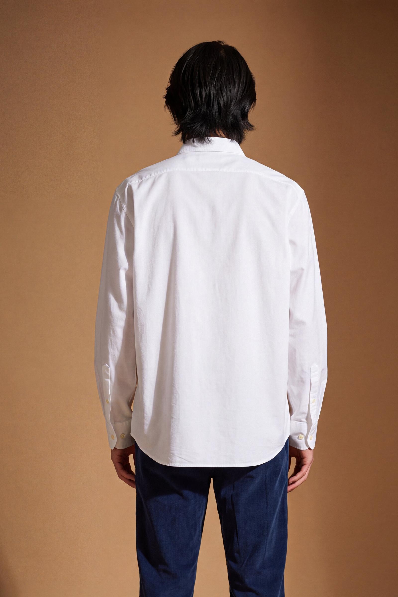 Men’s pure cotton Oxford shirt with button-down collar, front buttons, embroidered logo, and regular fit for comfort and freedom of movement. - Optic White