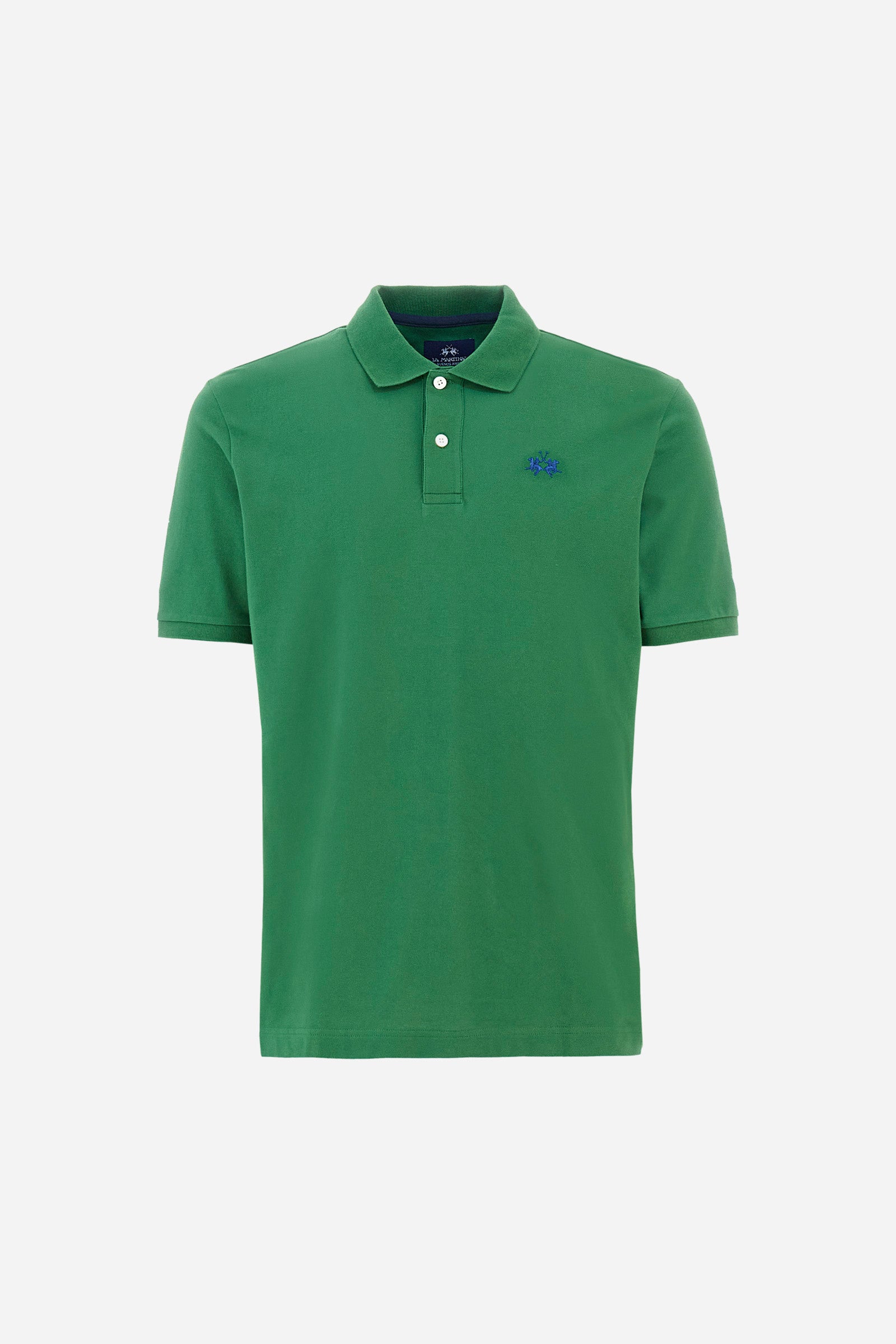 Men's plain-coloured, short-sleeved, regular-fit cotton polo shirt. Contrasting La Martina logo sewn onto the chest. This versatile garment goes perfectly with a pair of jeans from the collection. - Junipet