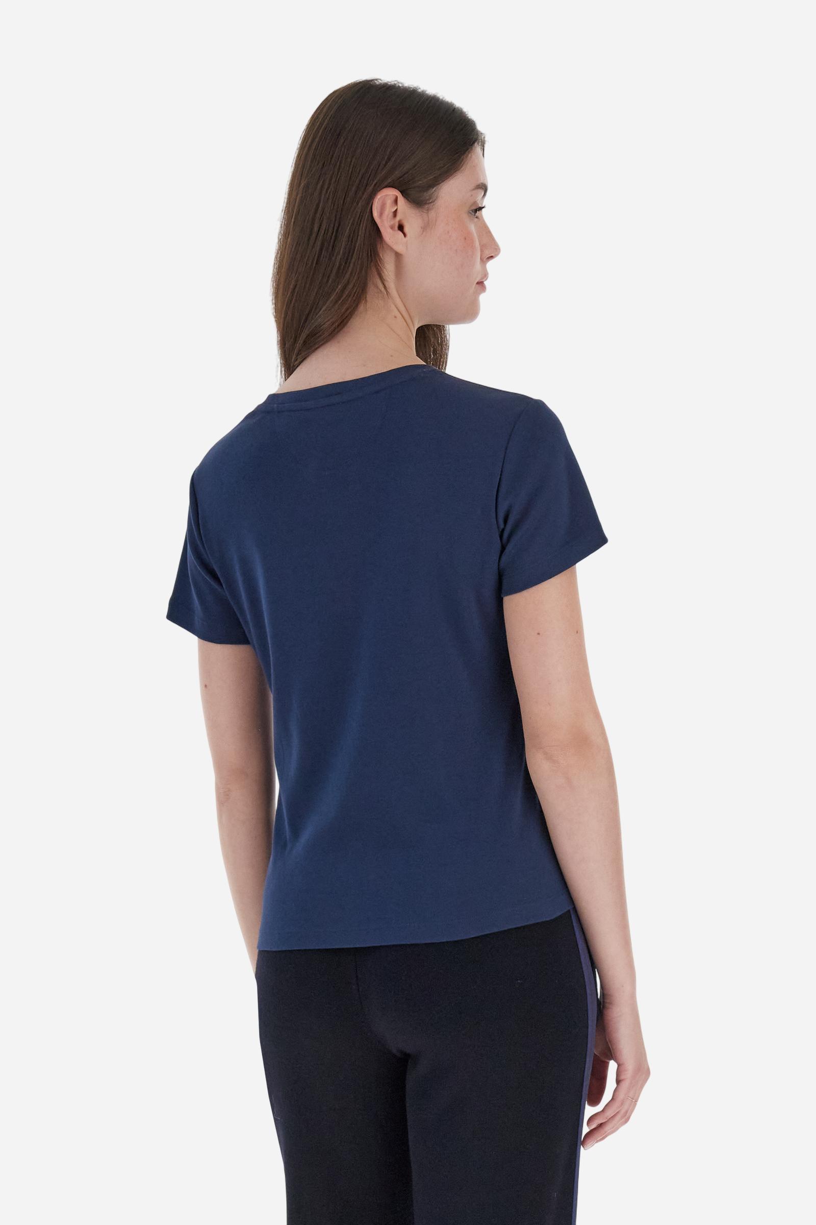 Women’s short-sleeve T-shirt in 100% cotton ribbed jersey. Crew neck model with contrast detail inside the neckline and maxi flock print of the brand logo on the chest in contrast colour. Slim fit. The model wears size 2. - Navy