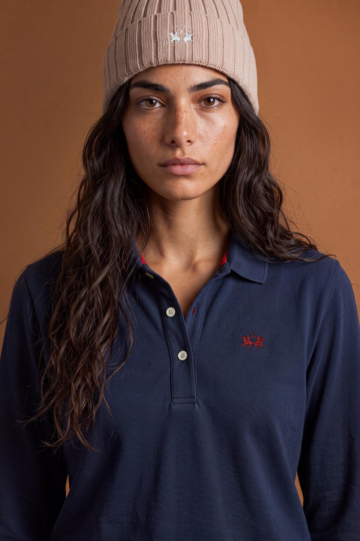 Women's long-sleeve polo shirt in 100% cotton piqué with a regular fit, ribbed collar, button front, fabric cuffs, and embroidered brand logo detail. - Navy Blazer