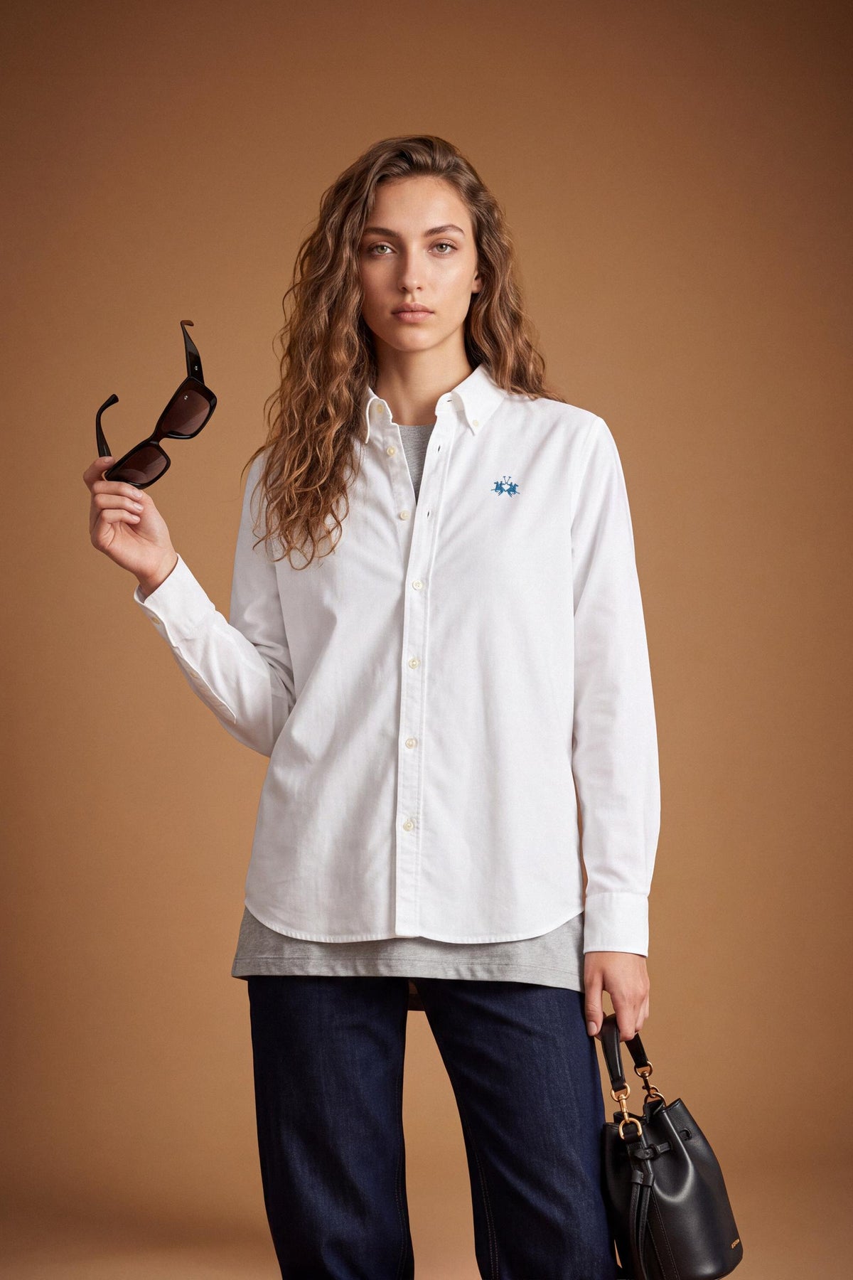 Women's 100% cotton Oxford shirt with button-down collar, buttoned cuffs, regular fit, and embroidered La Martina logo for comfort and timeless style. - Optic White