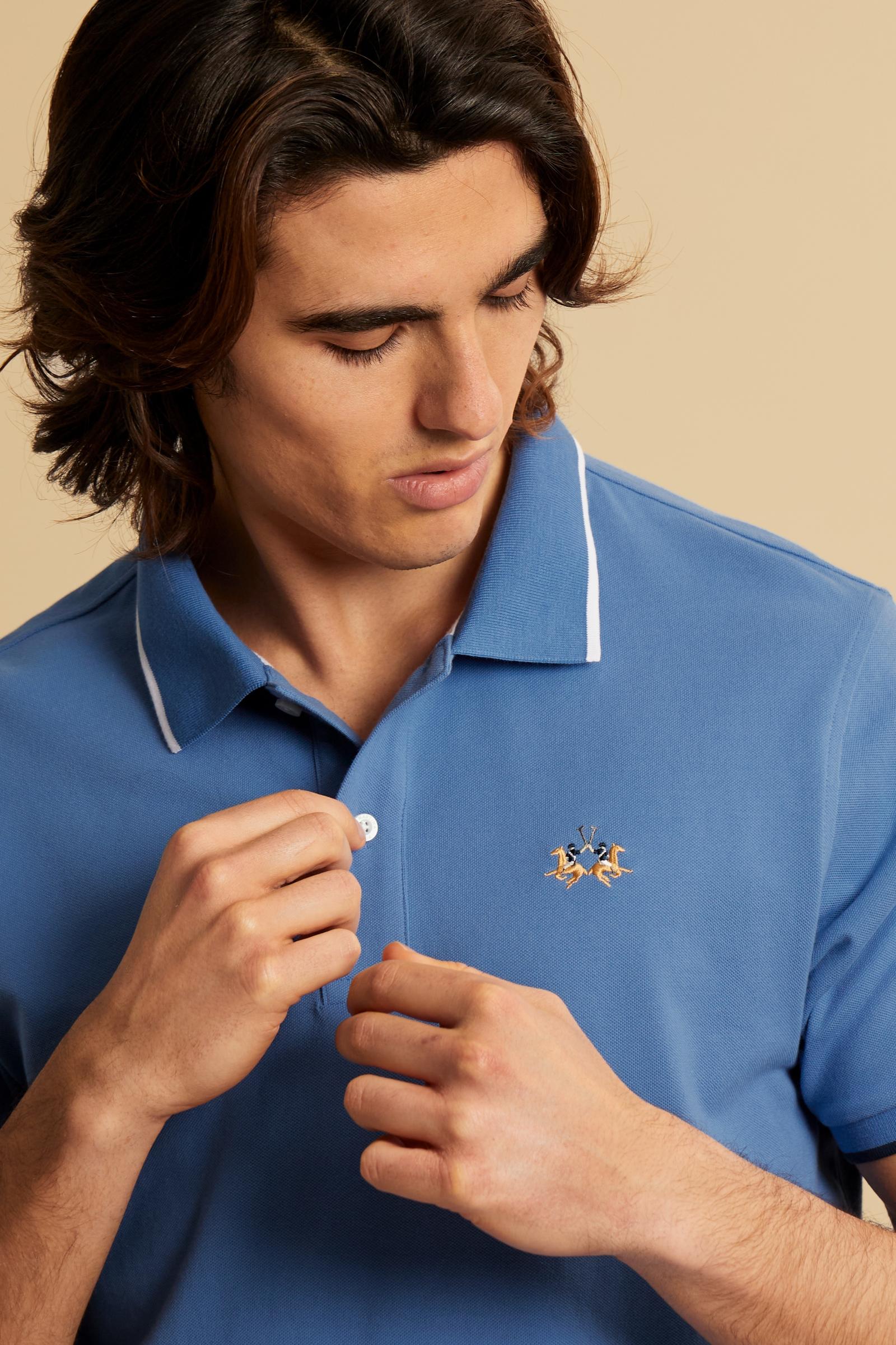 Men’s short-sleeve stretch piqué polo shirt with a regular fit. Ribbed trims with contrast piping, tricolour logo and embroidered undercollar detail. - Riviera                                                                                                                                                                                                                                                                                                                                                                 