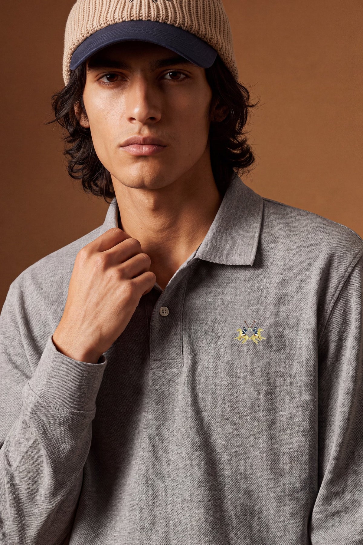 Men’s long-sleeve polo in stretch cotton piqué offers comfort, flexibility, a ribbed collar with contrasting gabardine detail, slim fit, and embroidered logo - Medium Heather Grey