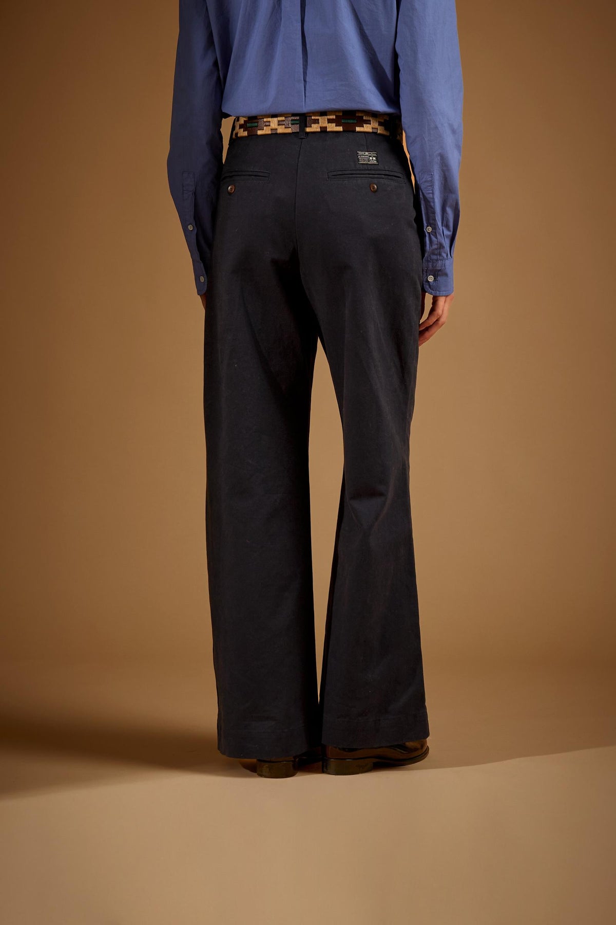 Damenhose mit weitem Bein aus Baumwoll-Twill – Ester