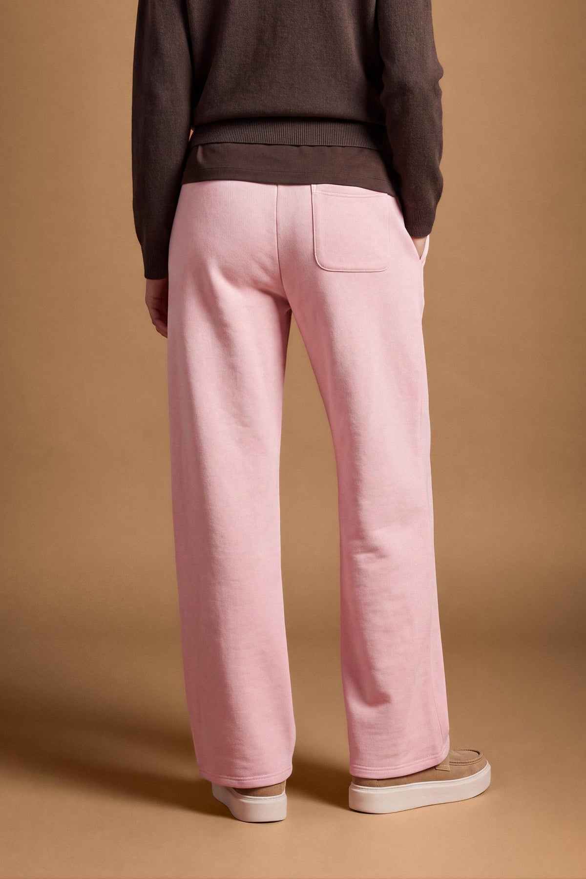Women's pants in soft brushed cotton with an elastic waistband, adjustable drawstring, vertical side pockets, and a relaxed wide-leg fit for all-day comfort. - Pale Mauve