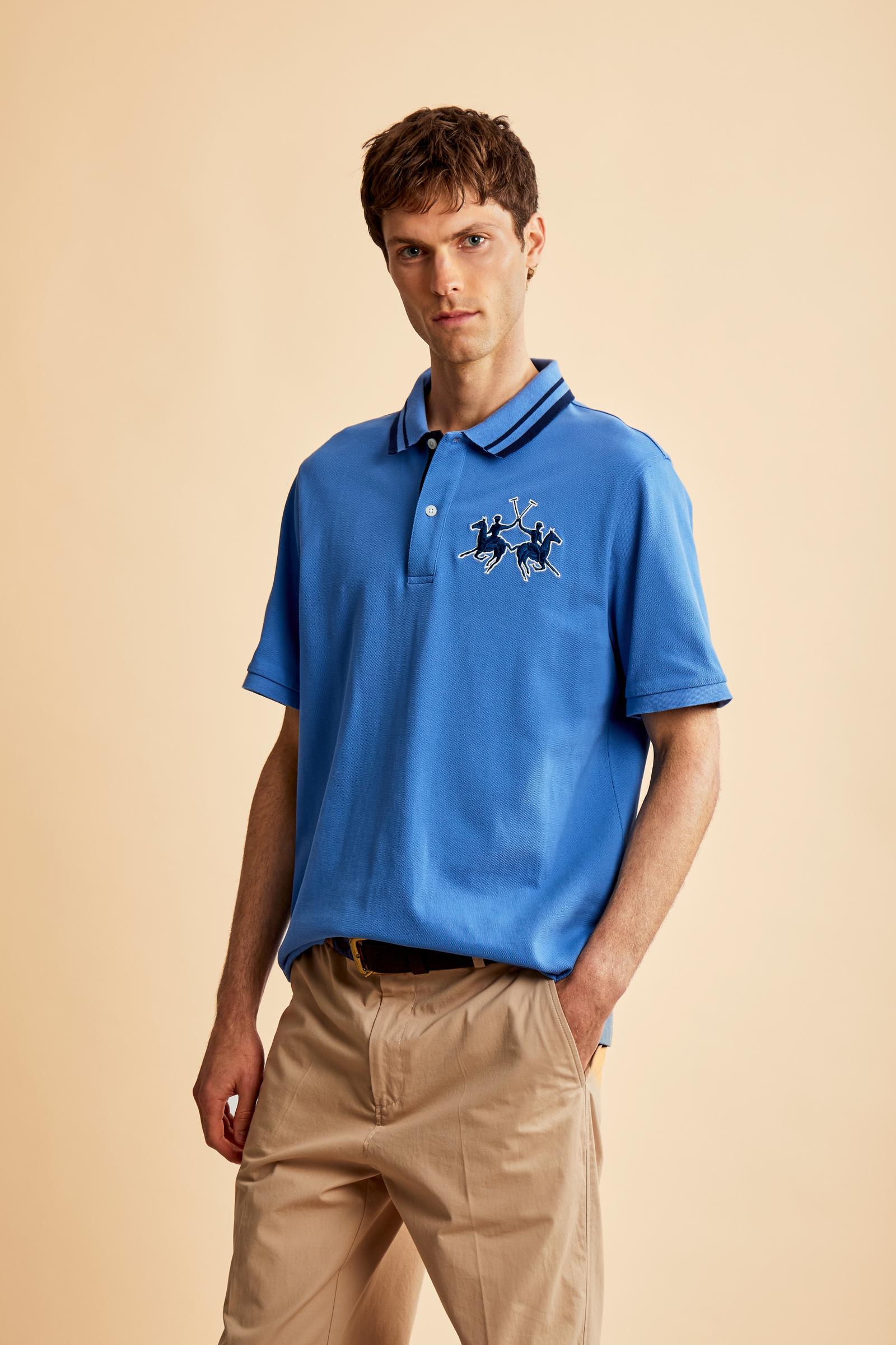 Men’s short-sleeve cotton piqué polo shirt with a new contemporary fit. Embroidered maxi logo and bold colour contrasts define the style. - Riviera