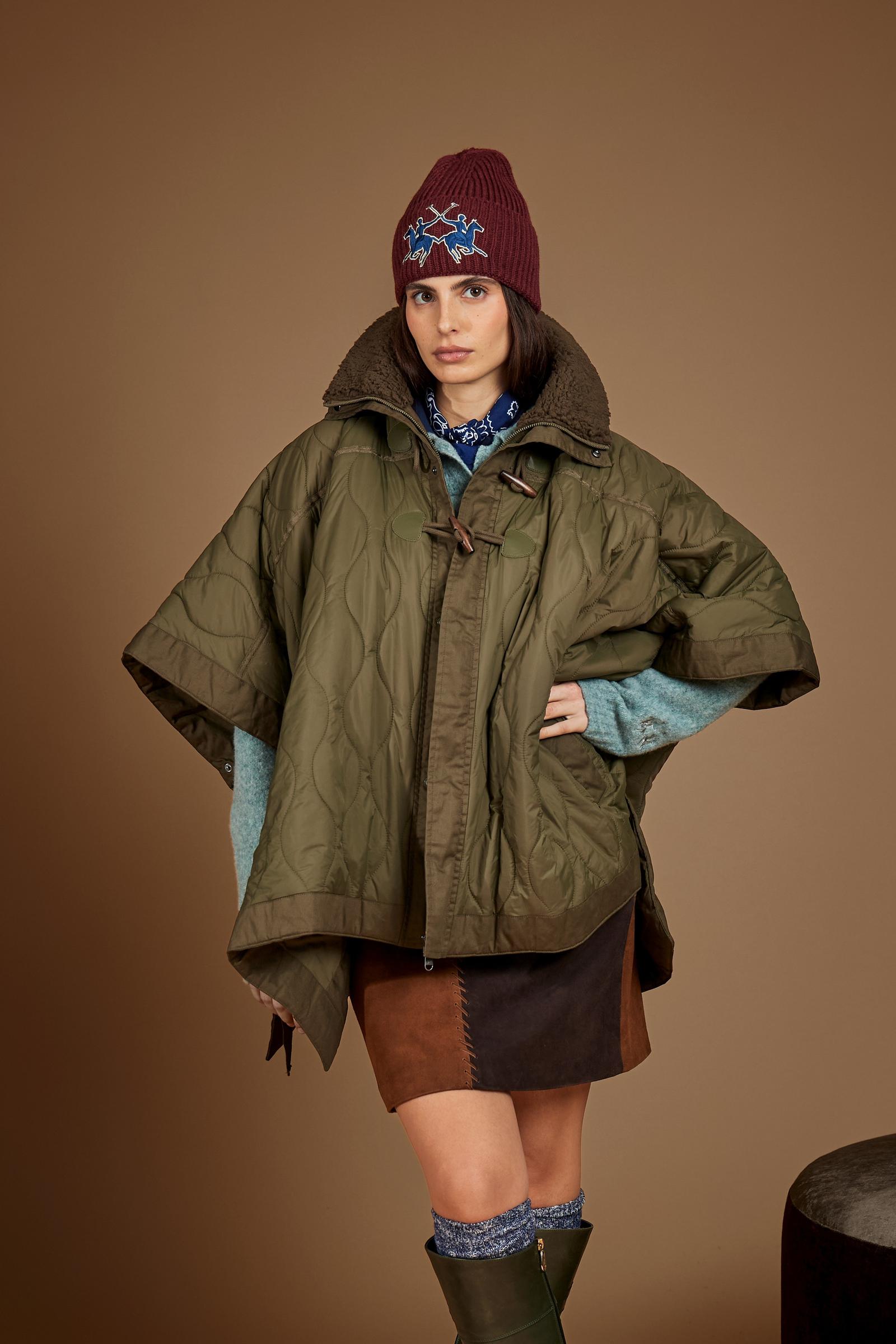 Short women's quilted nylon cape - Desideria