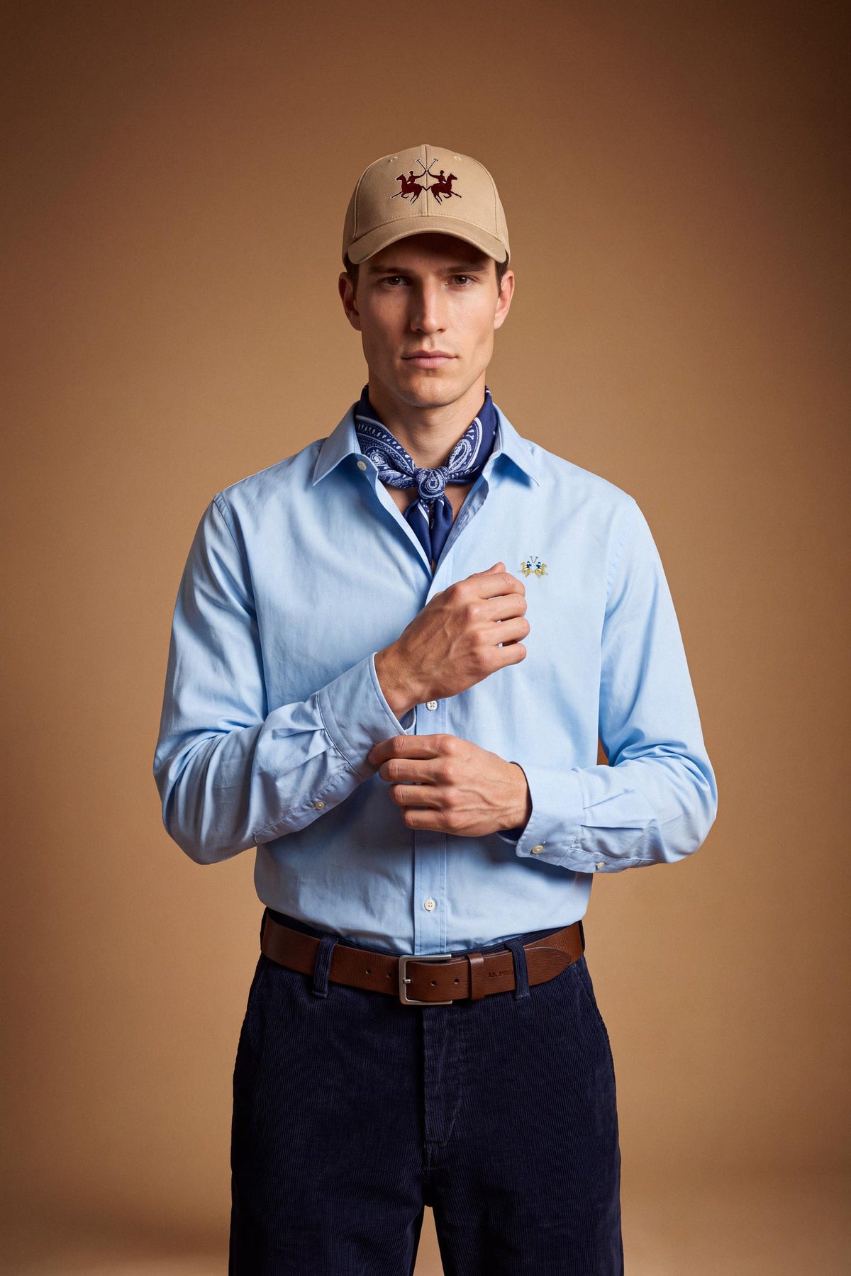 Men's long-sleeve 100% cotton poplin shirt with regular fit, French collar, custom buttons, single-button cuff, and Argentina Edition labels for a refined look. - Blue Bell