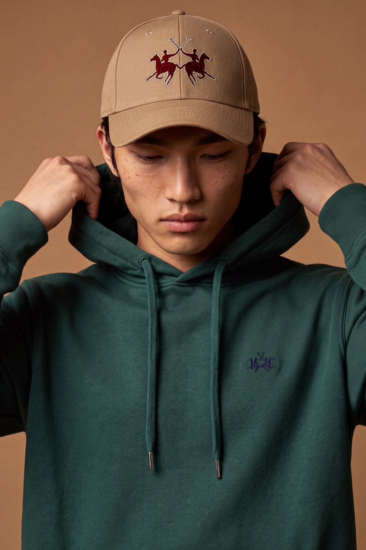 Men’s hoodie in soft brushed cotton with zipper front, adjustable hood, kangaroo pockets, ribbed cuffs and hem, and a small embroidered logo for subtle style. - Sycamore