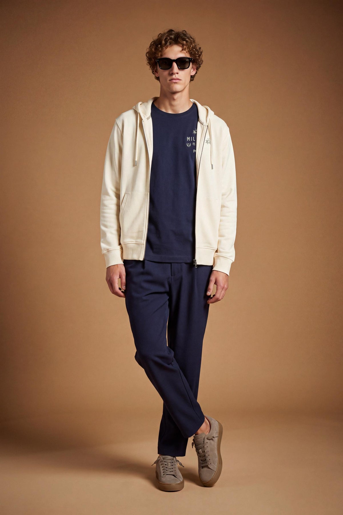 Men's long-sleeve sweatshirt in 100% cotton brushed fleece with adjustable hood, front zipper, kangaroo pockets, ribbed cuffs, and a relaxed fit for comfort. - Pristine