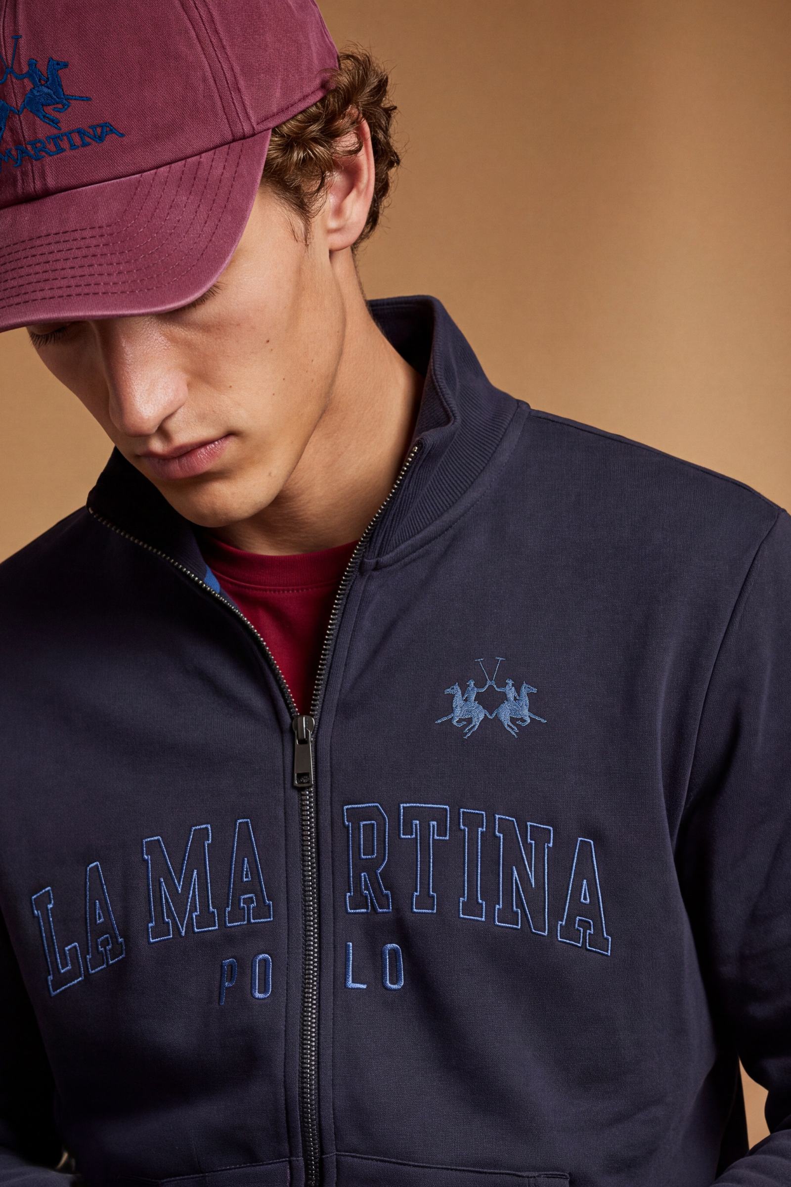 Men’s long-sleeve sweatshirt in soft 100% brushed cotton, featuring a personalized zipper, adjustable hood, kangaroo pockets, ribbed cuffs, and bold embroidery. - Navy Blazer
