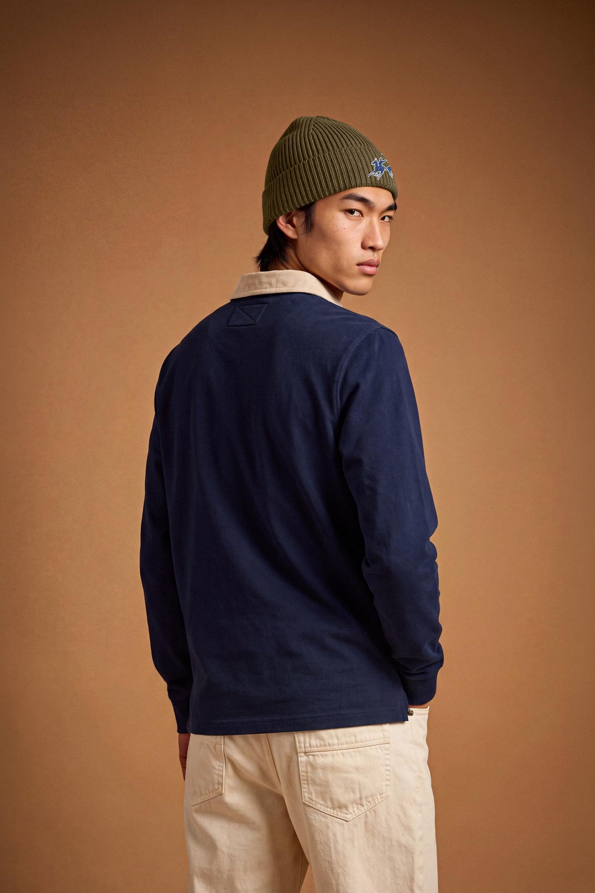Men’s long-sleeve polo in heavy pure cotton jersey with textured fabric, hidden placket, ribbed cuffs, and heritage British polo graphic for a classic, clean fit. - Navy Blazer