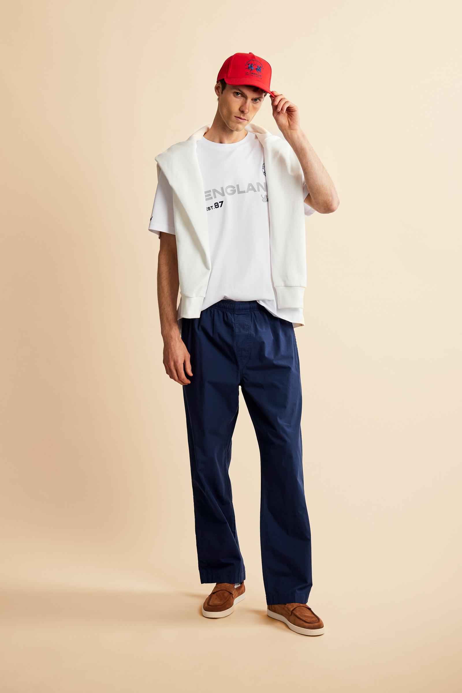 Men’s short-sleeve cotton jersey T-shirt. Contemporary fit with large graphic on the chest and framed horse logo positioned below the collar on the back. - Optic White