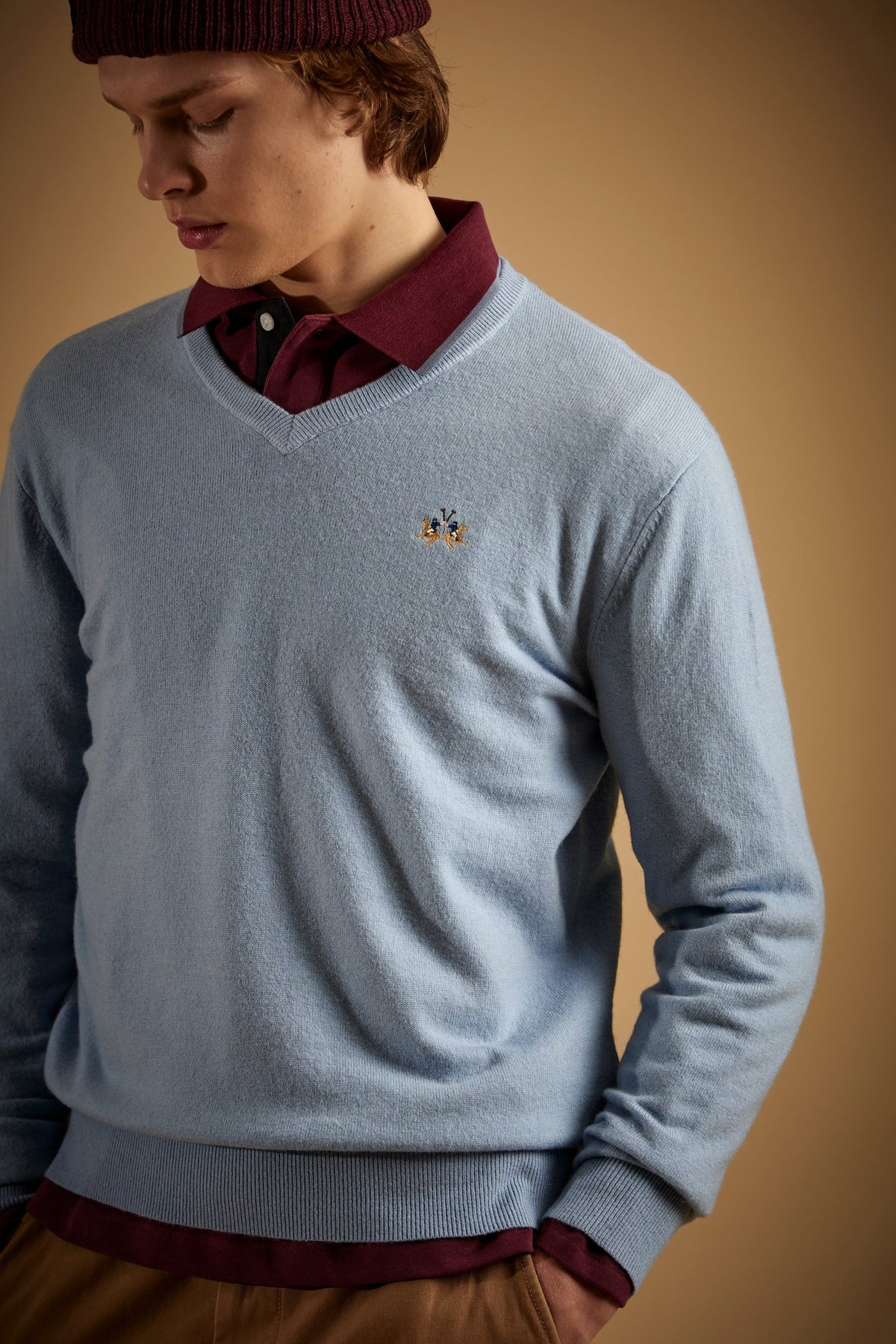Men's V-neck wool sweater - Eadwig