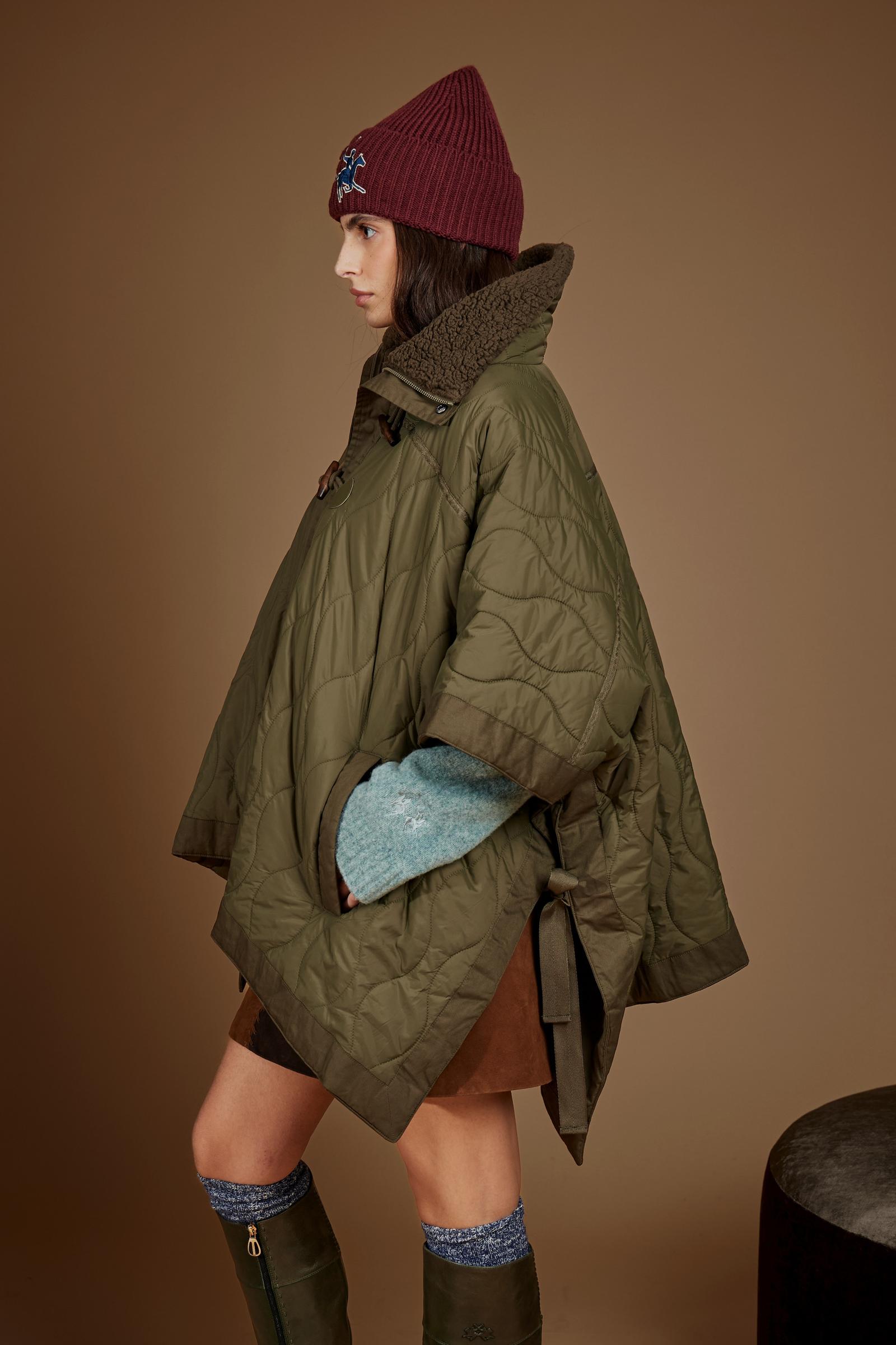 Short women's quilted nylon cape - Desideria