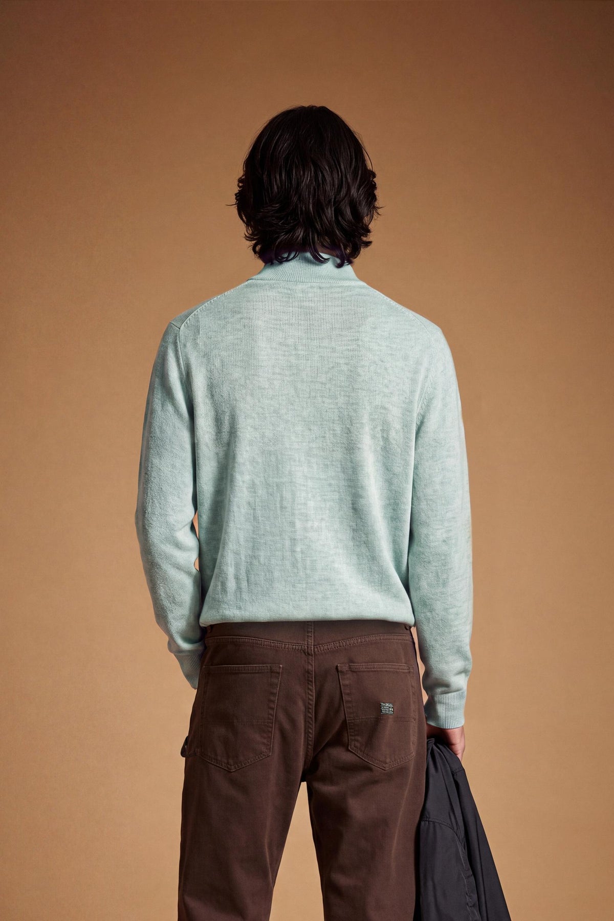 Men's long-sleeve lambswool sweater with half-zip neck, ribbed collar, cuffs, and hem, featuring contrasting inner tape and embroidered logo for a stylish, comf - Desert Sage