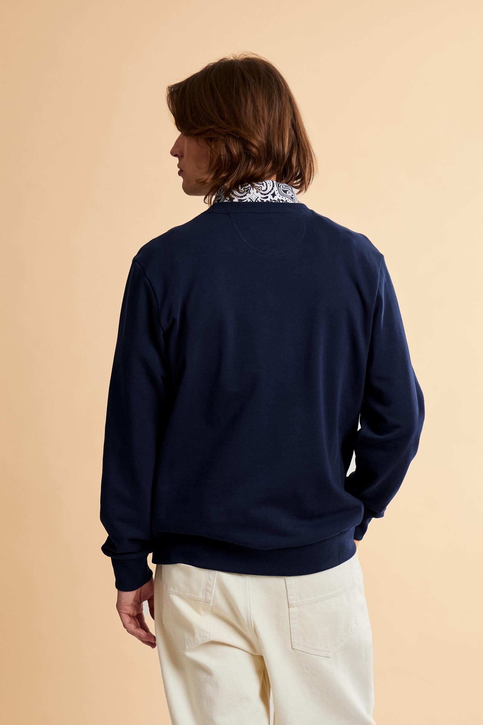 Men’s long-sleeve sweatshirt in soft cotton French Terry. Crew-neck, ribbed cuffs, regular fit, and V-detail under neckline. Timeless essential with logo. - Navy                                                                                                                                                                                                                                                                                                                                                               