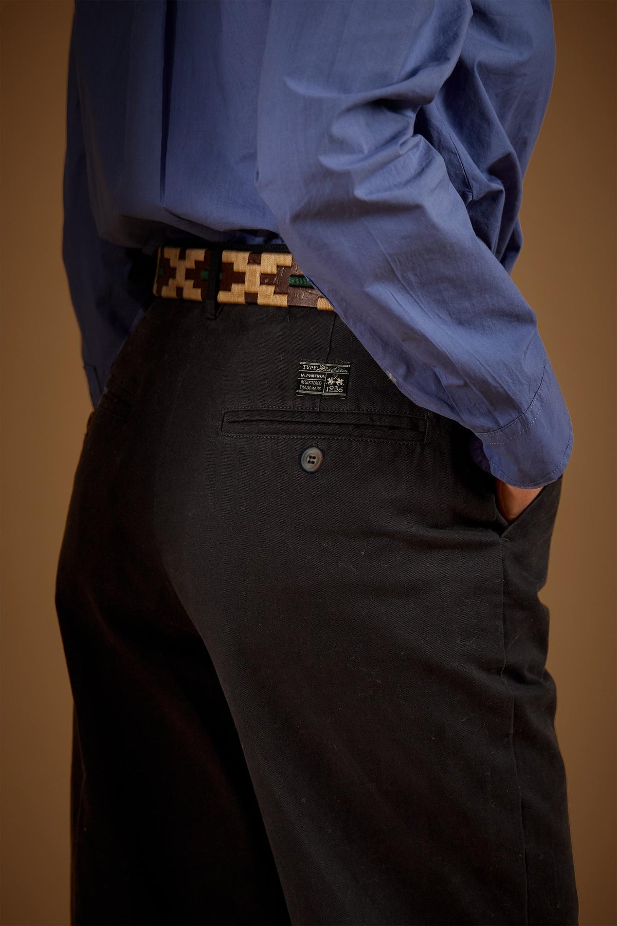 Damenhose mit weitem Bein aus Baumwoll-Twill – Ester