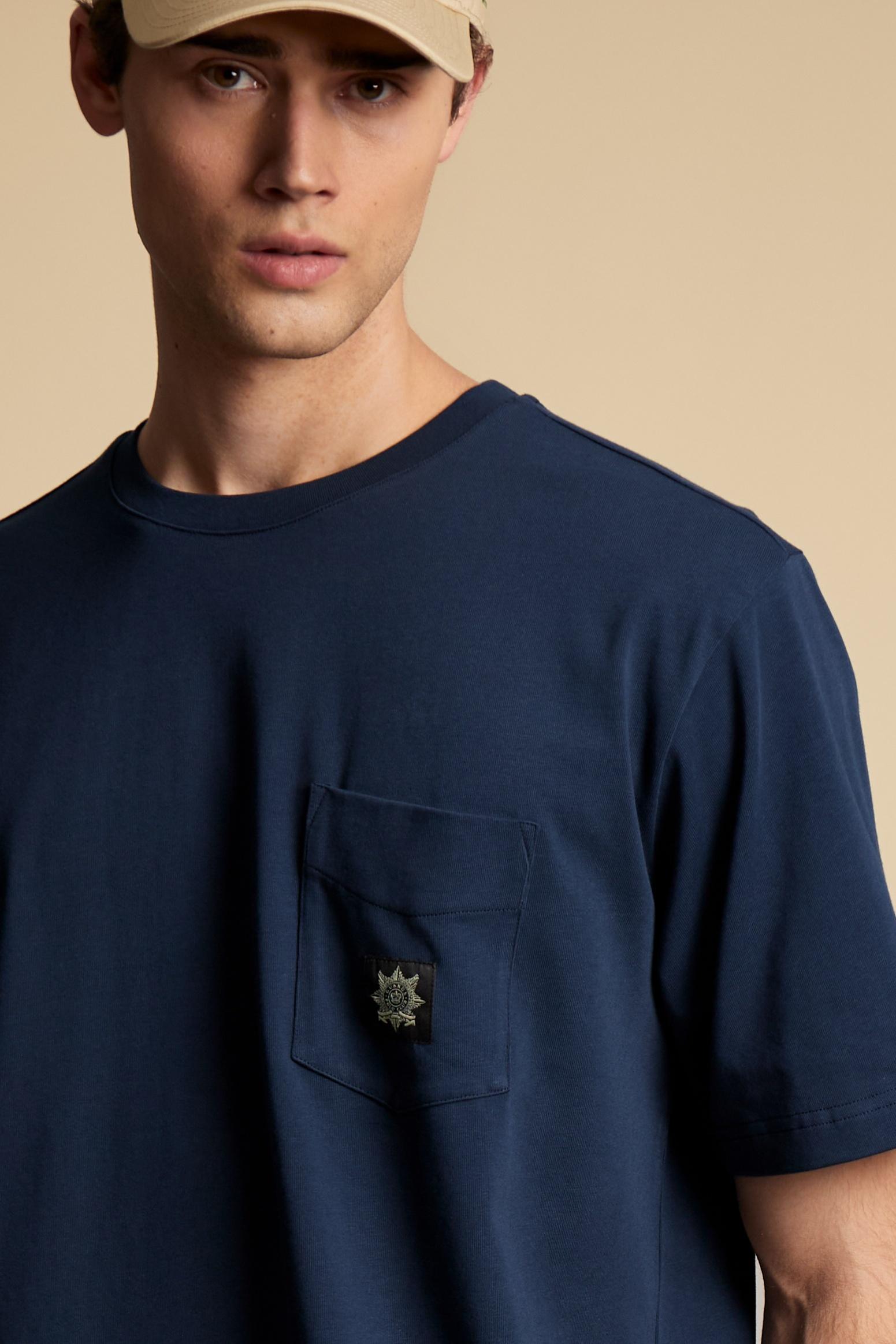 Men’s cotton T-shirt with Guards pocket – Clay