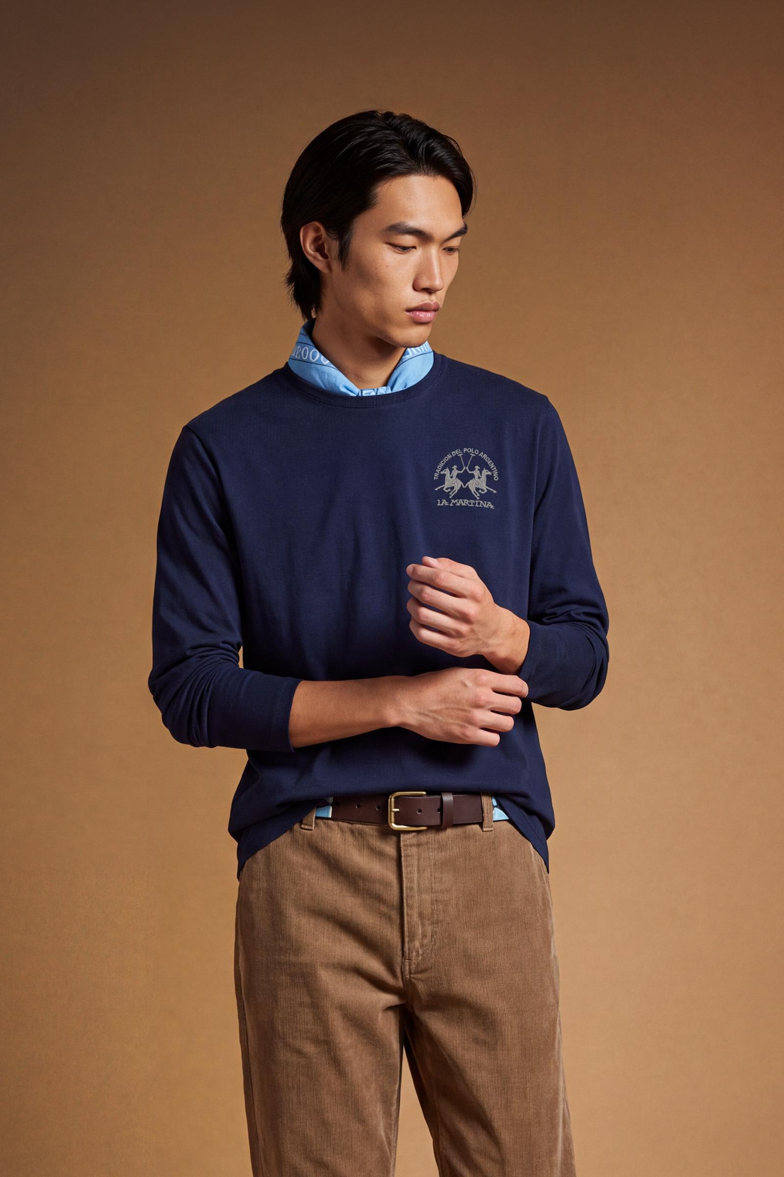Long-sleeve 100% cotton jersey T-shirt with ribbed crew neck and cuffs, featuring a contrasting embroidered team logo. Regular fit for all-day comfort. - Navy Blazer