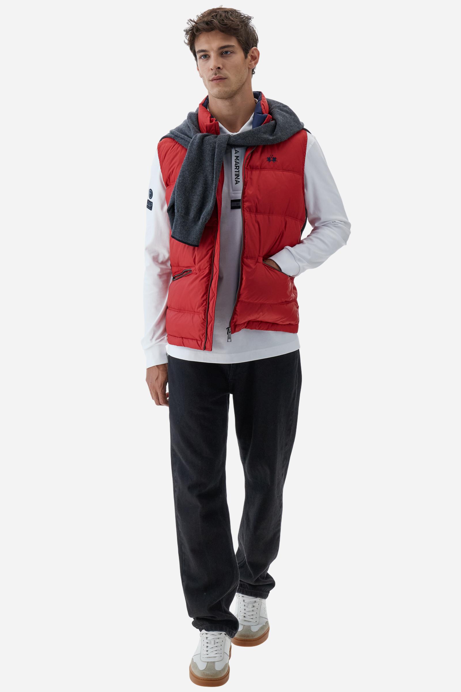 Premium men’s long-sleeve polo shirt in 100% cotton jersey with a smooth, silky texture. Hidden button placket and vertical contrast print. Patches dedicated to the Asociación Argentina de Polo (AAP) on the sleeve and below the opening. Small semi-transparent contrasting logo printed on the chest. Regular fit. The model wears size L. - Optic White