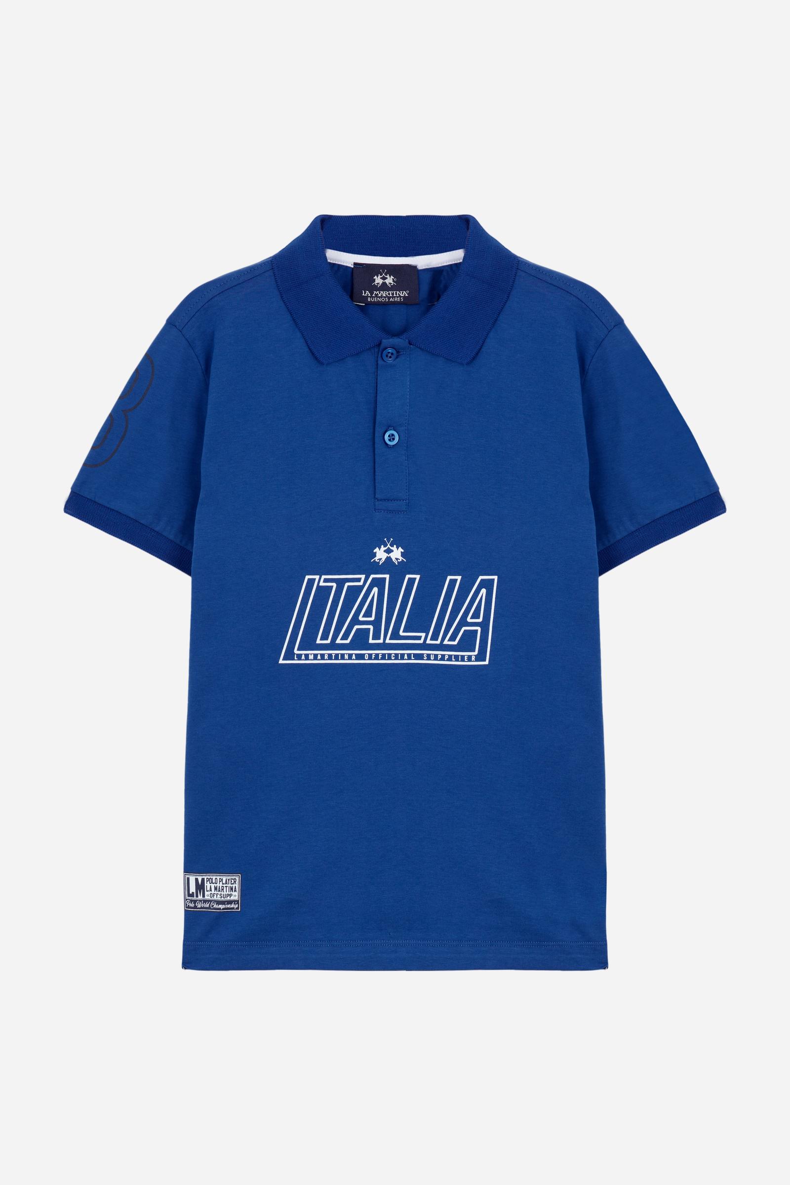 Short-sleeved polo shirt for boys made from 100% cotton jersey in a solid colour. The classic design features a ribbed collar and sleeve cuffs, a two-button front closure and contrast grosgrain tape inside the collar. Maxi lettering graphics on the front and back give the garment a bold look. The number “3” printed on the sleeve and the logo on the chest complete the style. - Surf The Web (Royal)