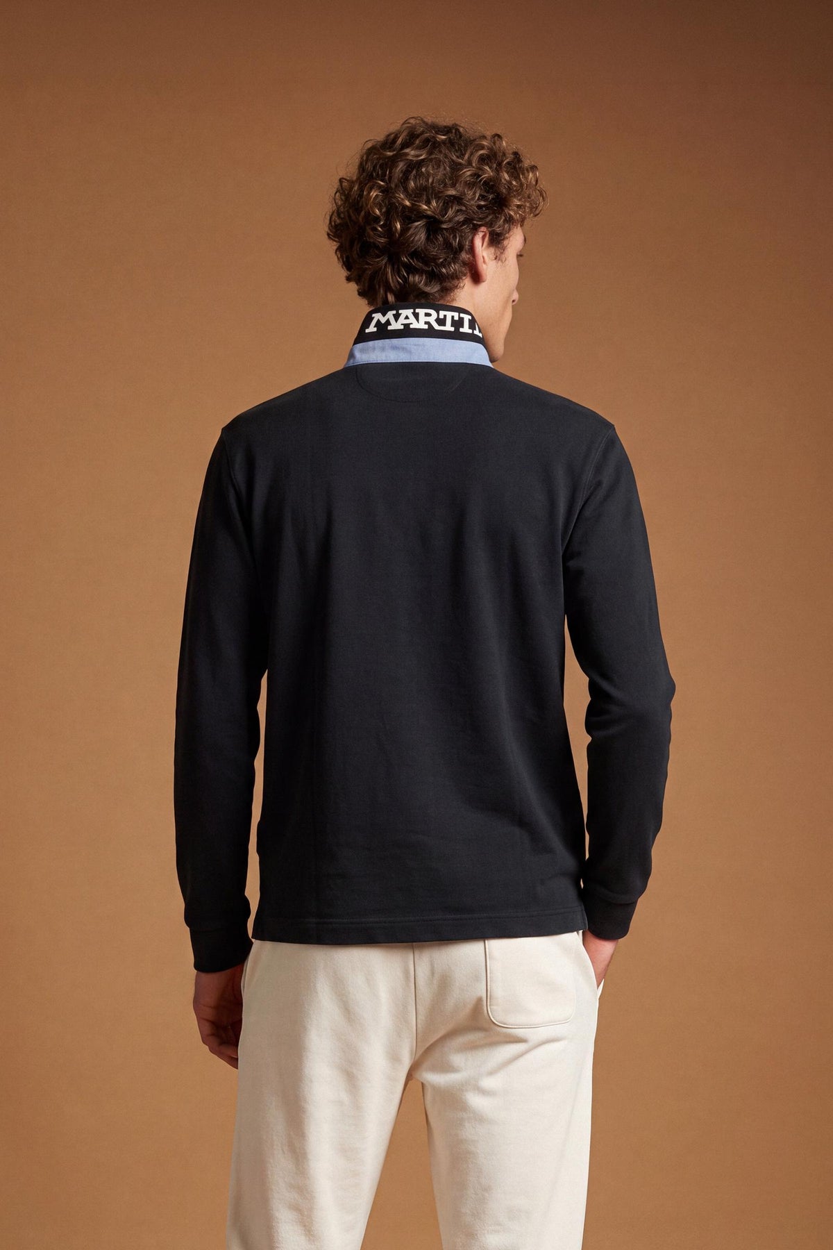 Men's long-sleeve polo in soft cotton jersey with contrasting gabardine collar, ribbed details, multicolor striped placket, and embroidered team logo for comfor - Navy Blazer