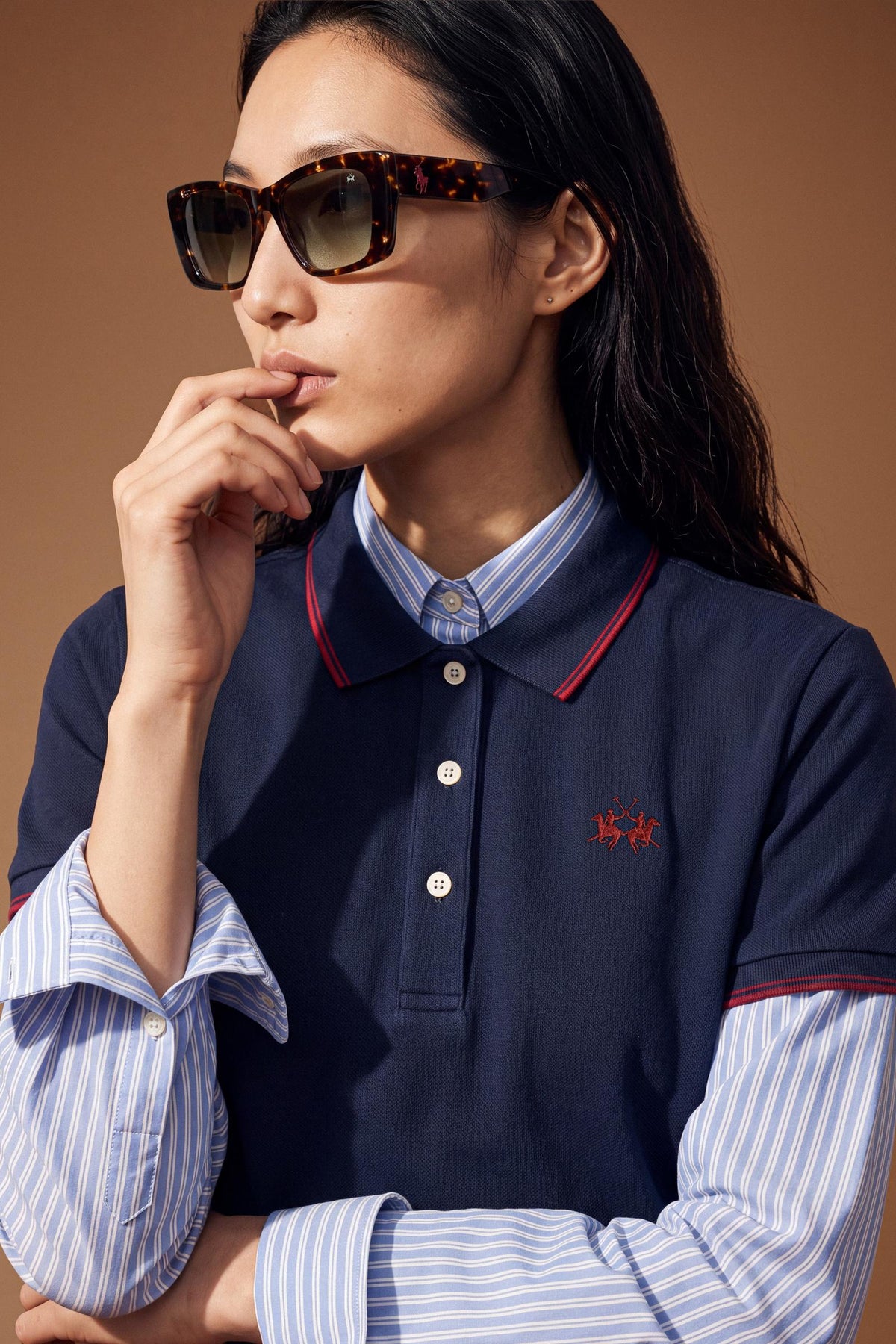 Women's 100% cotton piqué polo with regular fit, ribbed collar and cuffs, contrasting edges, 3-button front, and embroidered logo for a classic, comfortable style. - Navy Blazer