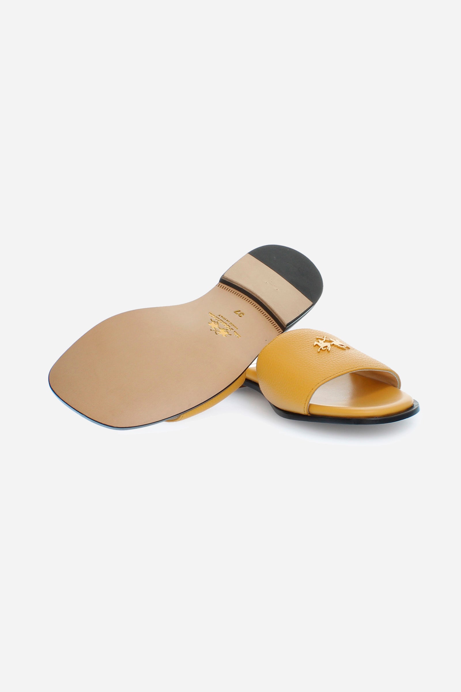 Women's sandals in leather