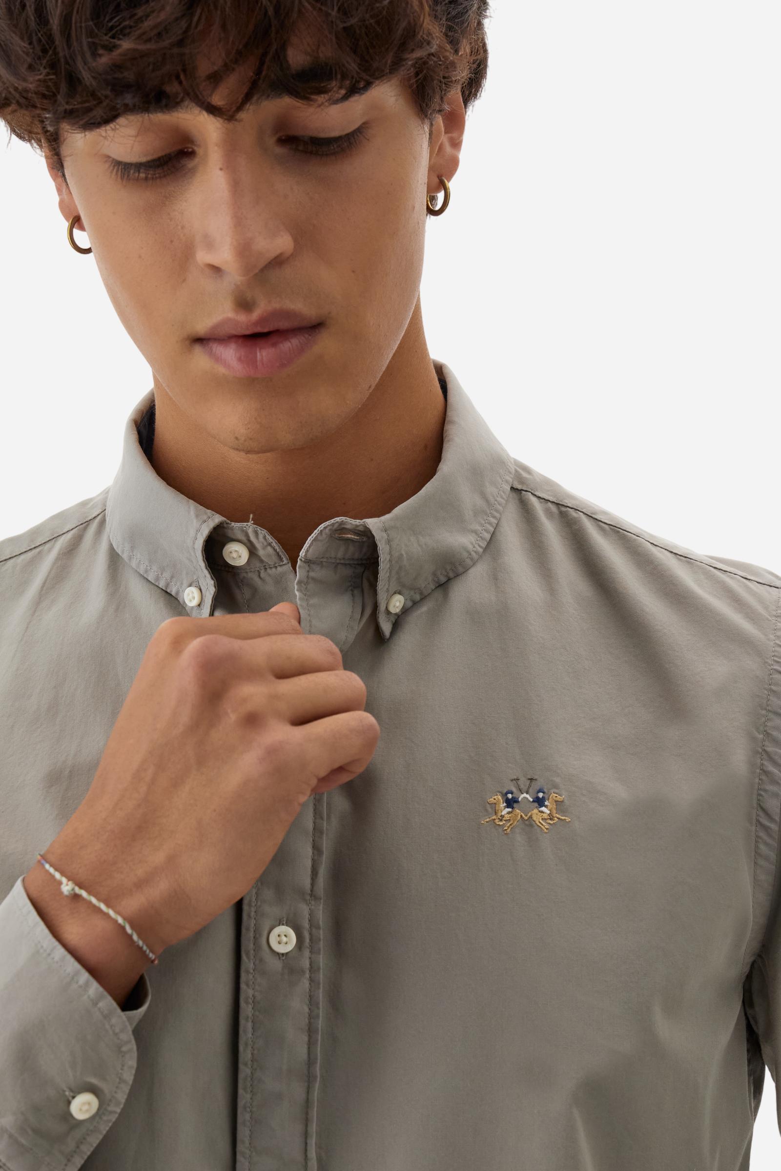 Men's long-sleeved shirt in cotton poplin. Slim fit with button-down collar. - Moon Rock