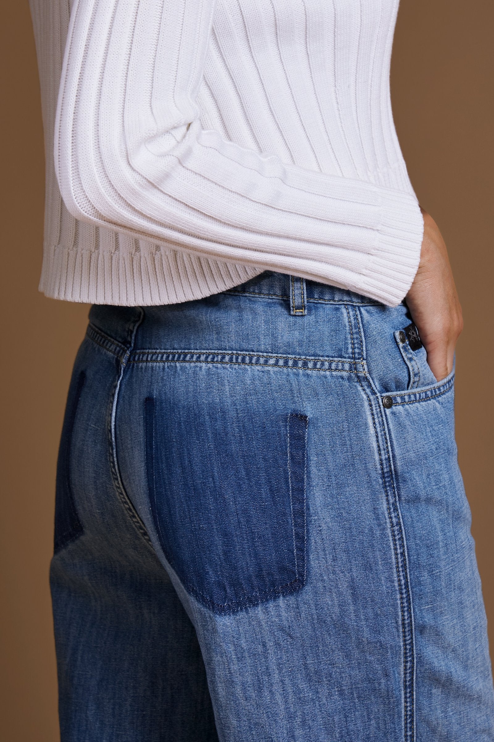 Women's relaxed light indigo cotton denim jeans - Emilie