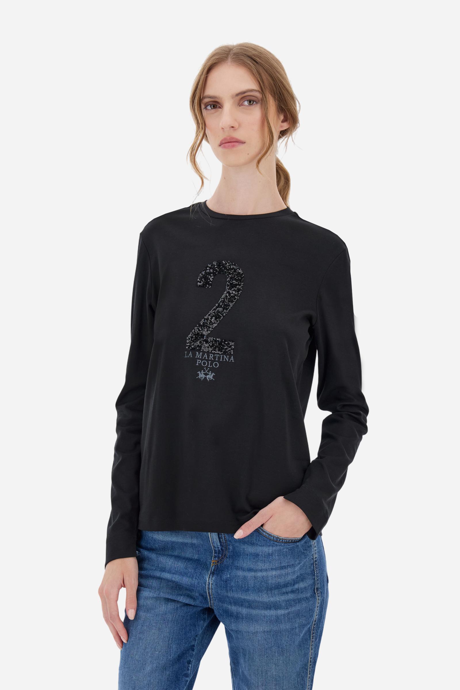 Women’s long-sleeve crew-neck T-shirt in 100% cotton jersey. The smooth, fluid fabric feels silky on the skin. On the chest, a large sequin patch number is paired with brand-identifying embroidered lettering, while a small logo is embroidered underneath. Regular fit for a versatile piece that combines simplicity with subtle glamour. Model wears size 2. - Black