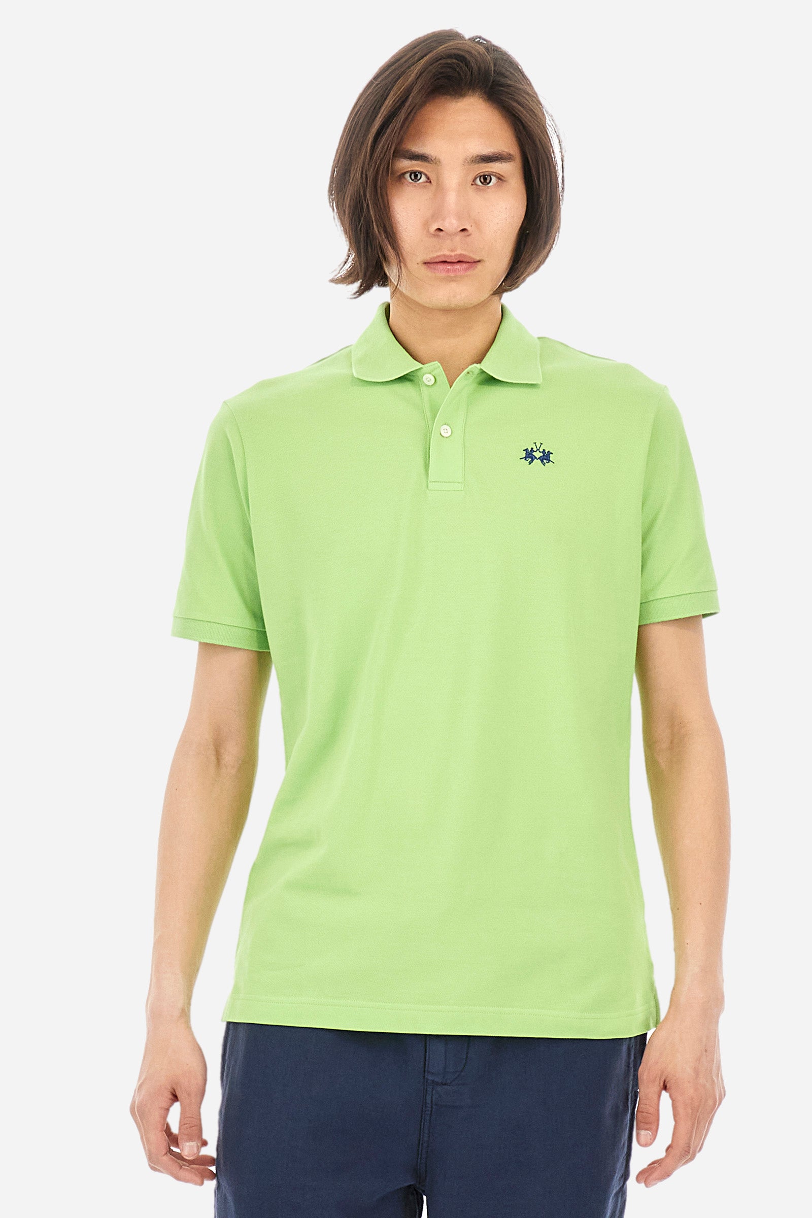 Men's plain-coloured, short-sleeved, regular-fit cotton polo shirt. Contrasting La Martina logo sewn onto the chest. This versatile garment goes perfectly with a pair of jeans from the collection. - Lime Green