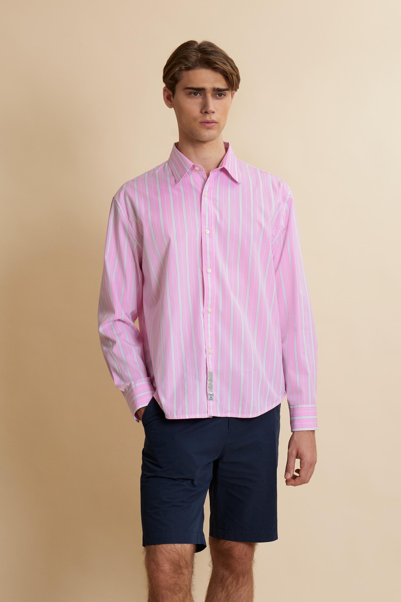 Poplin cotton shirt with delicate striped pattern. Contemporary straight fit with soft volume. Classic collar, rounded hem and back yoke with pleats. Contrasting 3D embroidered logo on the back. - Fairy Tale/Opt.White                                                                                                                                                                                                                                                                                                       