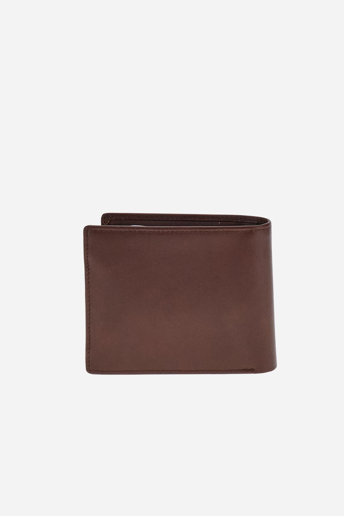Men’s wallet in calfskin leather with coin pocket. Compact and practical, with metal logo on the front. - BROWN