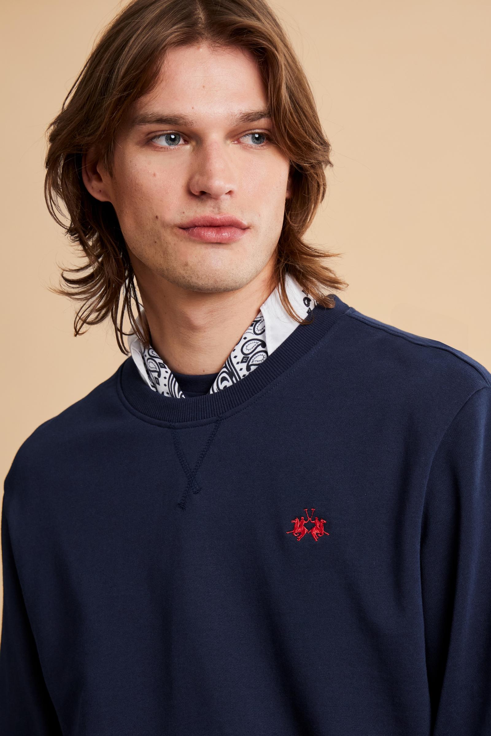 Men’s long-sleeve sweatshirt in soft cotton French Terry. Crew-neck, ribbed cuffs, regular fit, and V-detail under neckline. Timeless essential with logo. - Navy                                                                                                                                                                                                                                                                                                                                                               