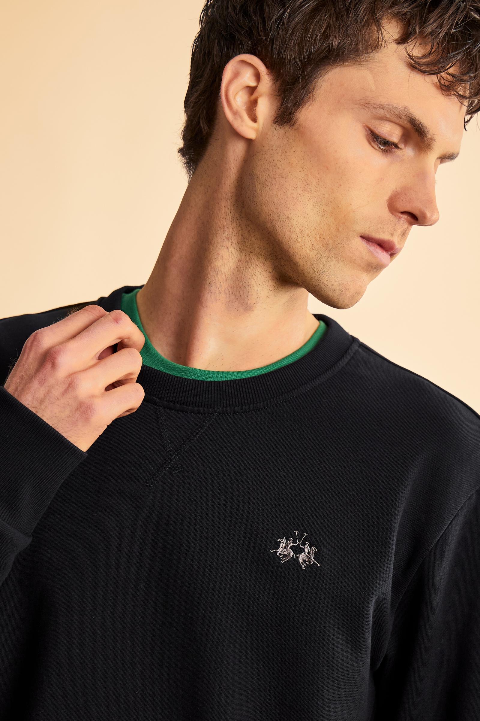 Men’s long-sleeve sweatshirt in soft cotton French Terry. Crew-neck, ribbed cuffs, regular fit, and V-detail under neckline. Timeless essential with logo. - Black                                                                                                                                                                                                                                                                                                                                                              