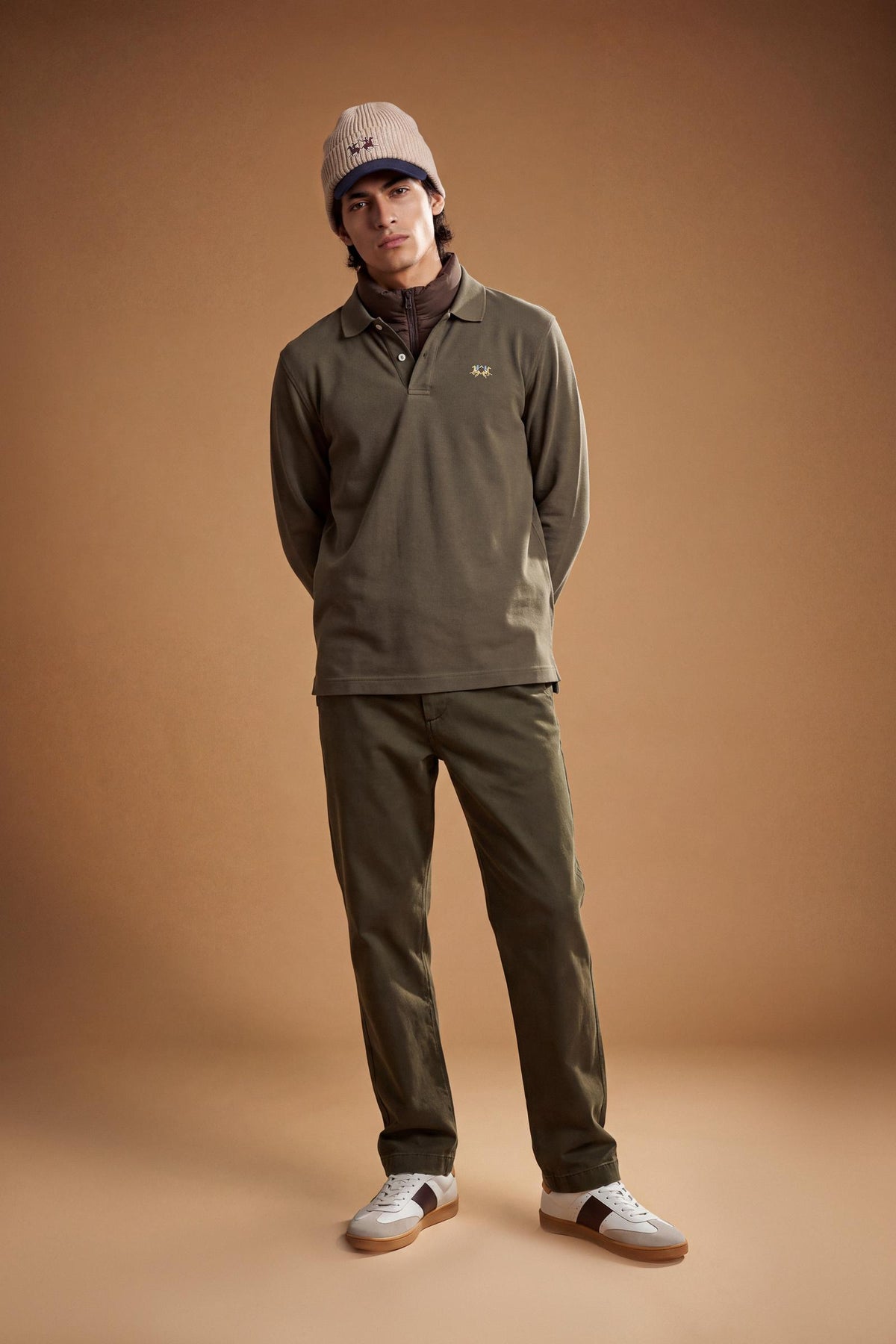 Men’s long-sleeve polo in stretch cotton piqué offers comfort, flexibility, a ribbed collar with contrasting gabardine detail, slim fit, and embroidered logo - Hot Fudge