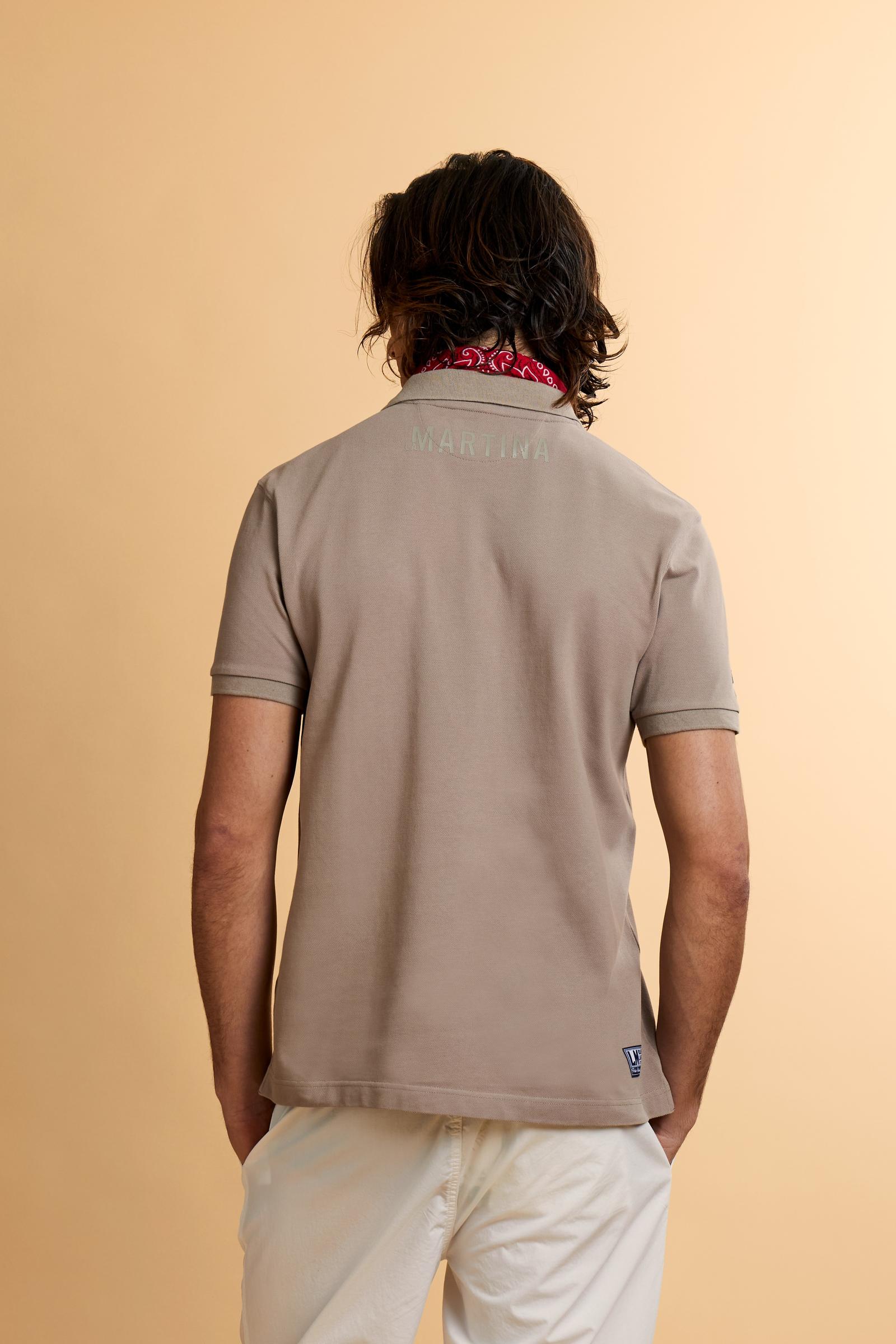 Men’s short-sleeve polo in solid 100% cotton piqué. Regular fit with matching ribbed details. Part of the “Nations” collection celebrating countries of the World Polo Tour through embroidered and printed graphics. Small contrast logo on the chest. The model wears size L. - Humus                                                                                                                                                                                                                                         